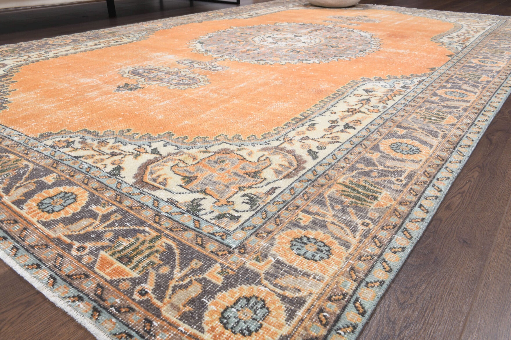 Sedanurhayat rug: 1970s handmade Anatolian rug with oriental motifs and cotton backing