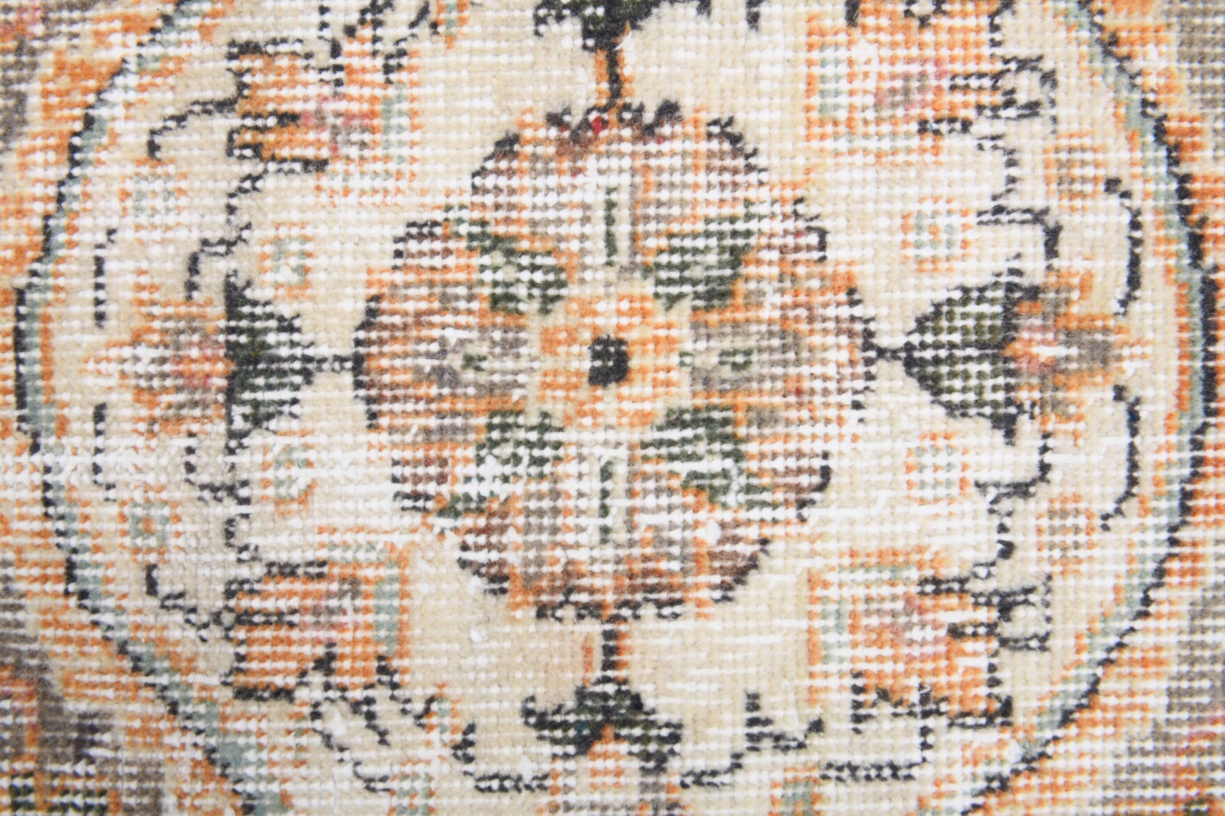 Authentic Anatolian vintage area rug (1970s) with oriental design – one-of-a-kind at Fame Rugs