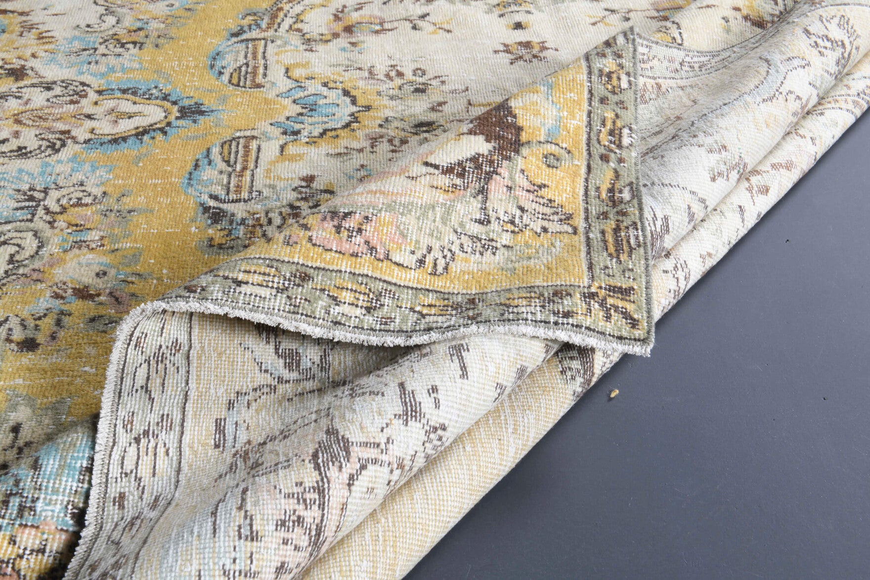 208x280 cm vintage Anatolian area rug – Galenomorphe, low pile, wool