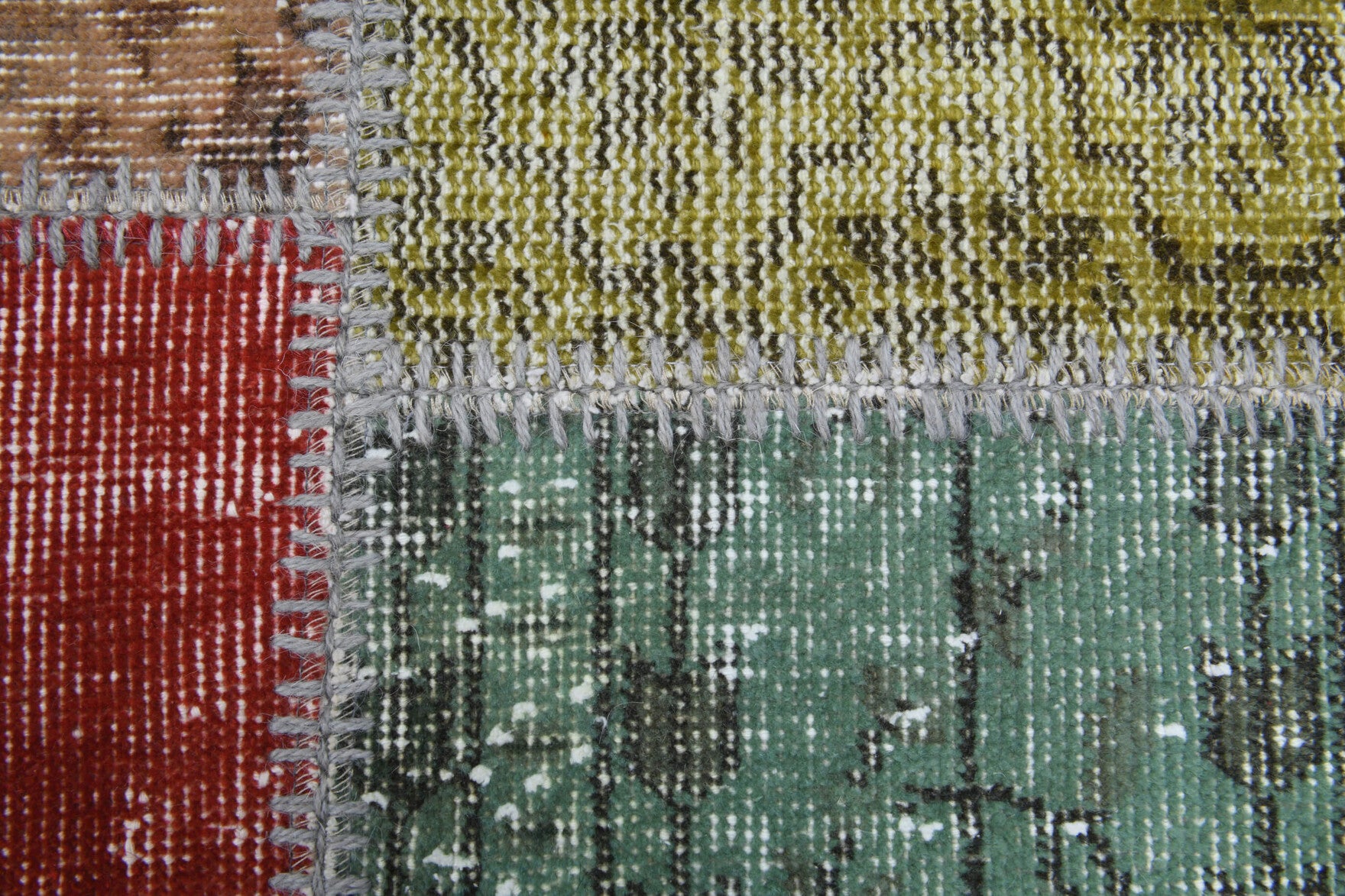 253x299 cm vintage patchwork Anatolian area rug – Argyronia, low pile, wool