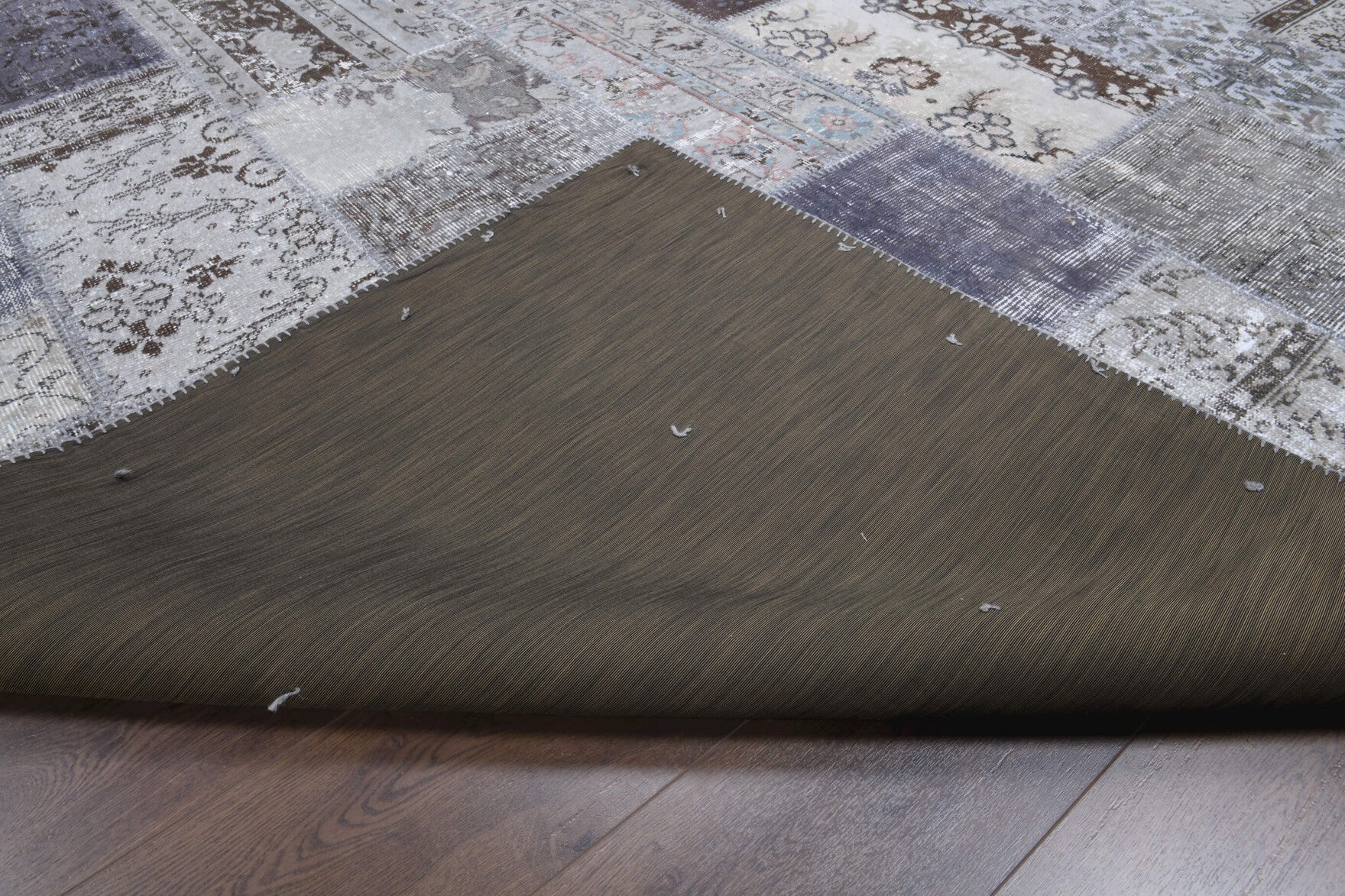 254x302 cm vintage patchwork Anatolian area rug – Ardickusa, low pile, wool