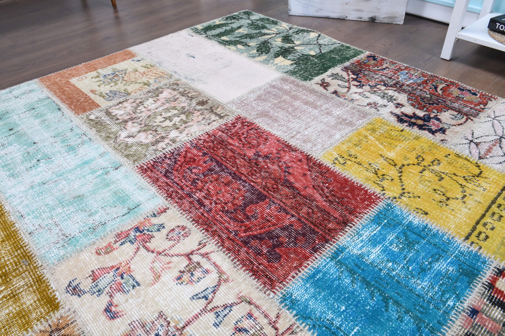 252x300 cm vintage patchwork Anatolian area rug – Anemokleia, low pile, wool