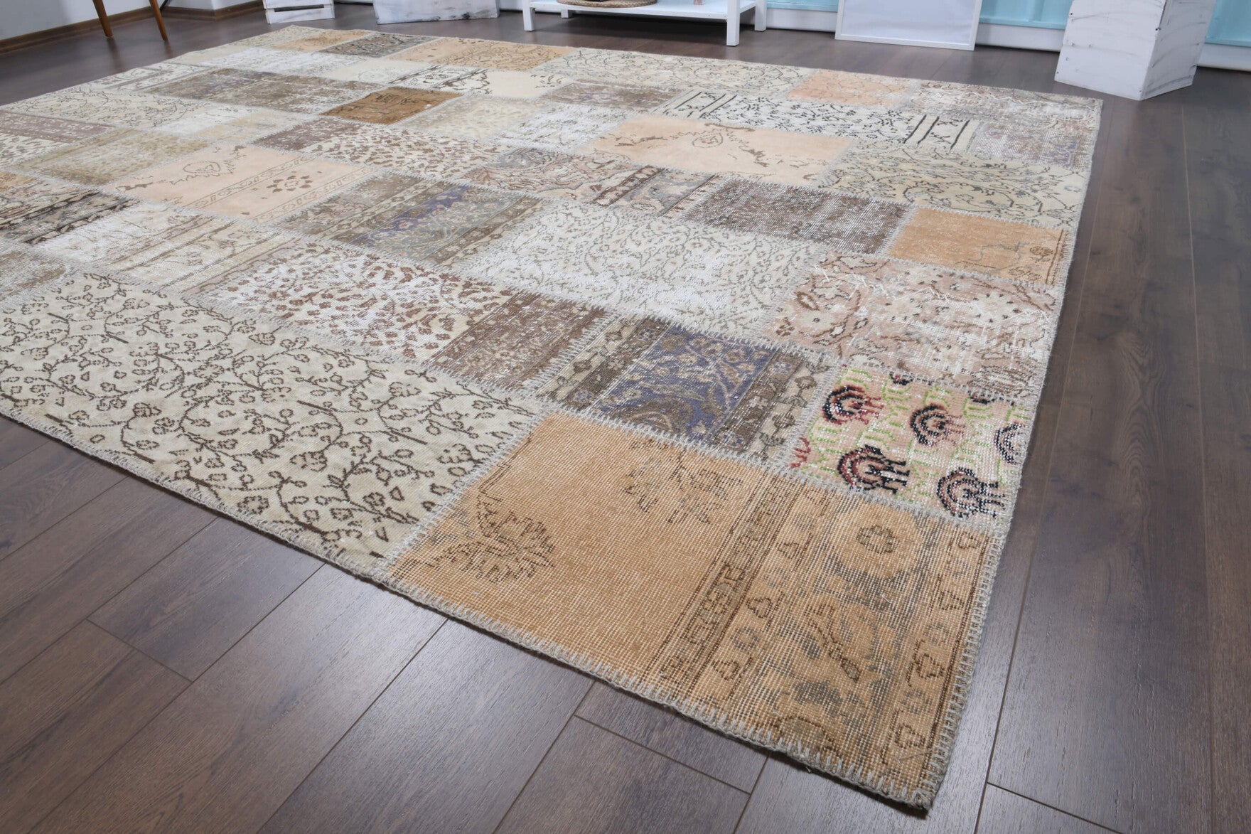 255x347 cm vintage patchwork Anatolian area rug – Anthocharis, low pile, wool