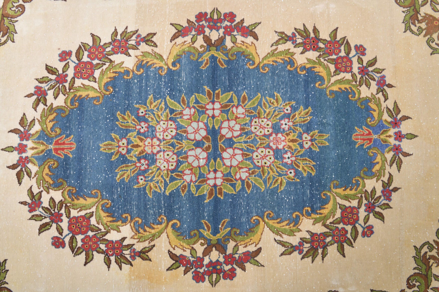 Handmade wool rug from the Persian region – Vintage Persian Large Area Rug 7'10" x 11'4"