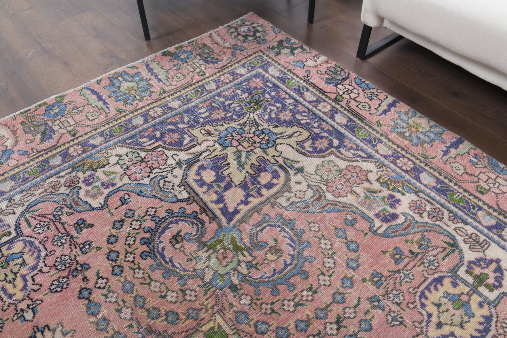 251x355 cm vintage Persian area rug – Kamelyanaz, low pile, wool