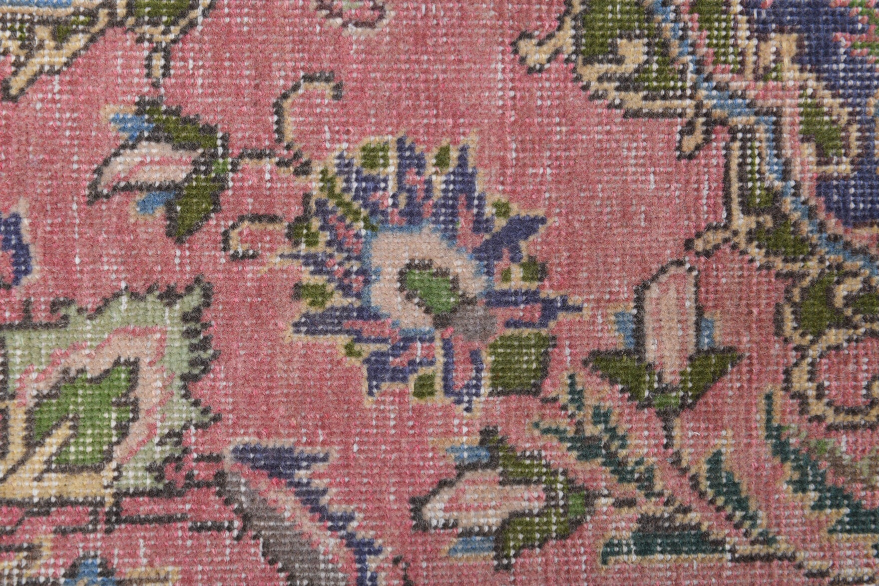 Kamelyanaz – vintage oriental rug for living room or bedroom, 8'3" x 11'8" (251x355 cm)