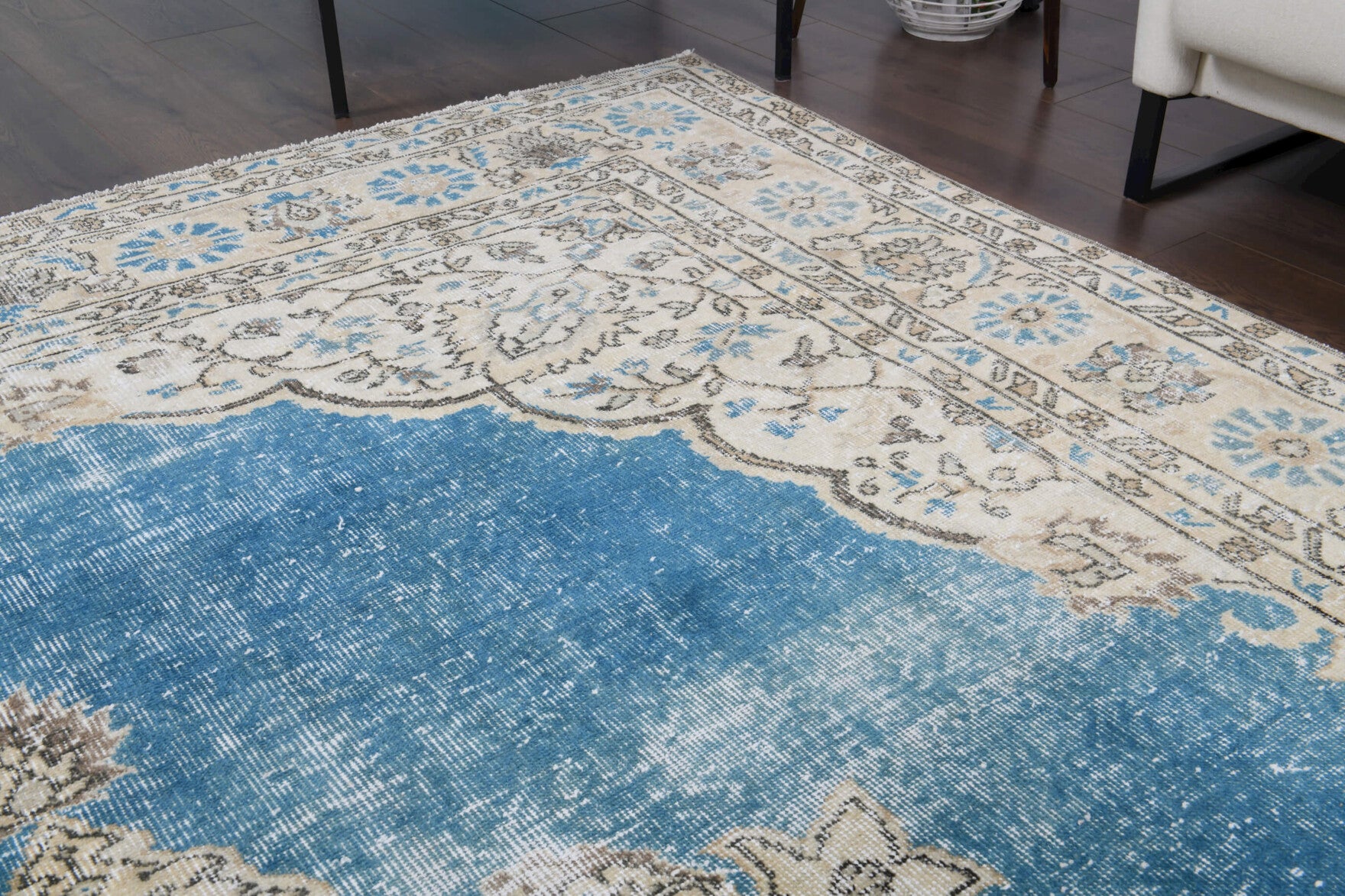 257x372 cm vintage Anatolian area rug – Semiha, low pile, wool