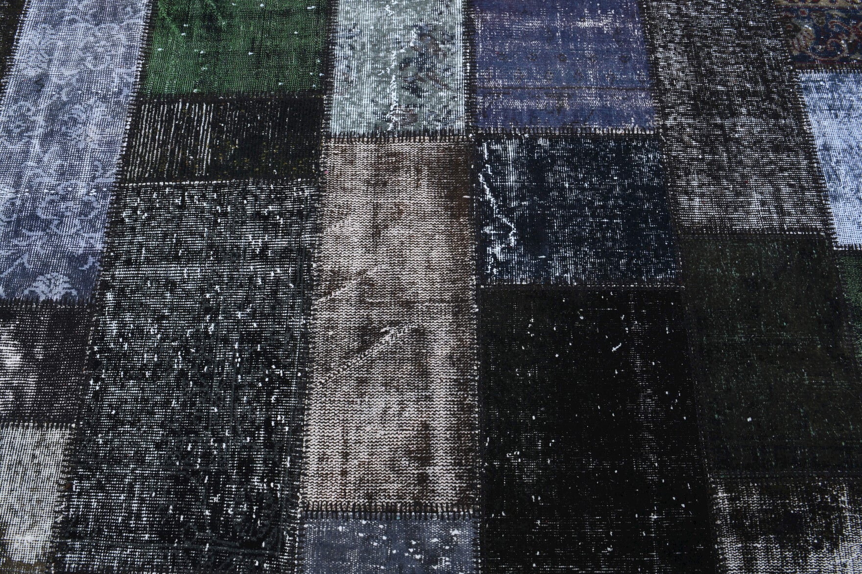 252x352 cm vintage patchwork Anatolian area rug – Amaranthaura, low pile, wool