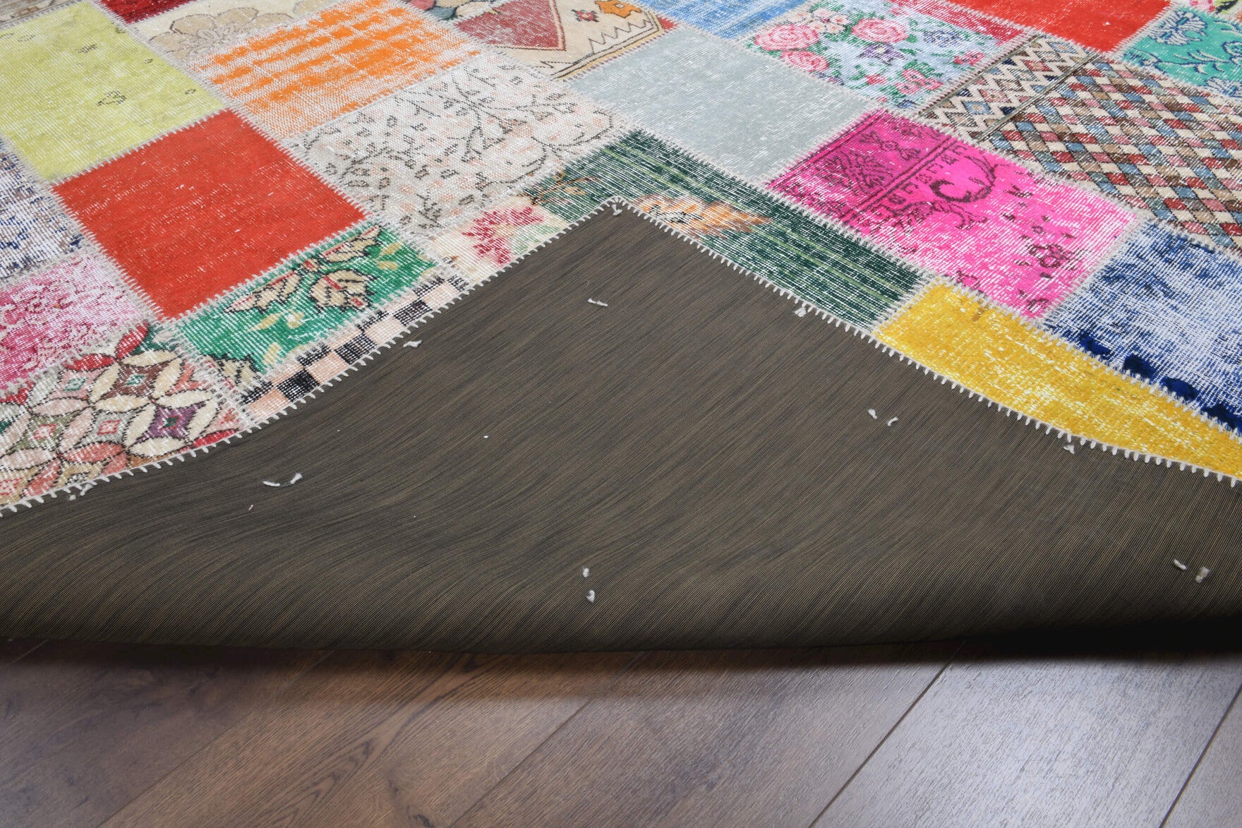 252x350 cm vintage patchwork Anatolian area rug – Ahutac, low pile, wool