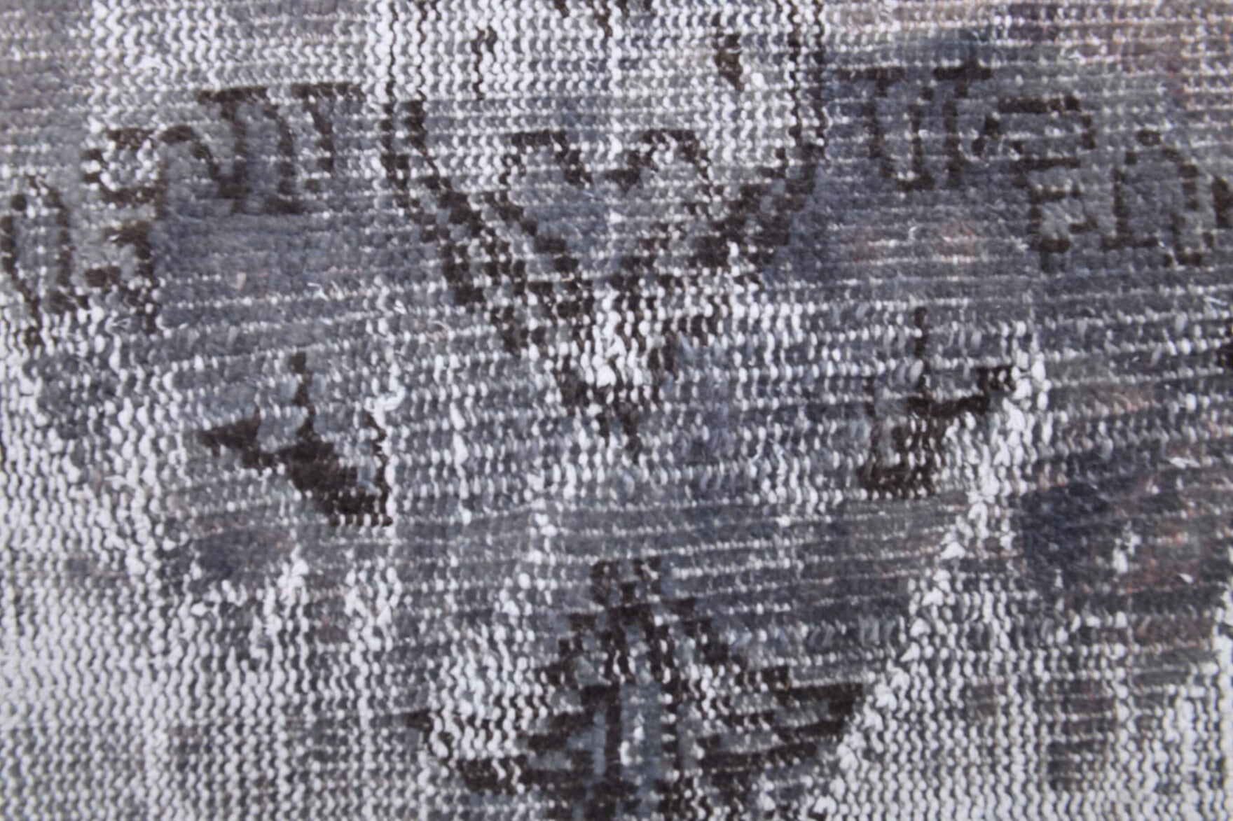 Aglaoboule rug: 1960s handmade Anatolian rug with solid motifs and cotton backing