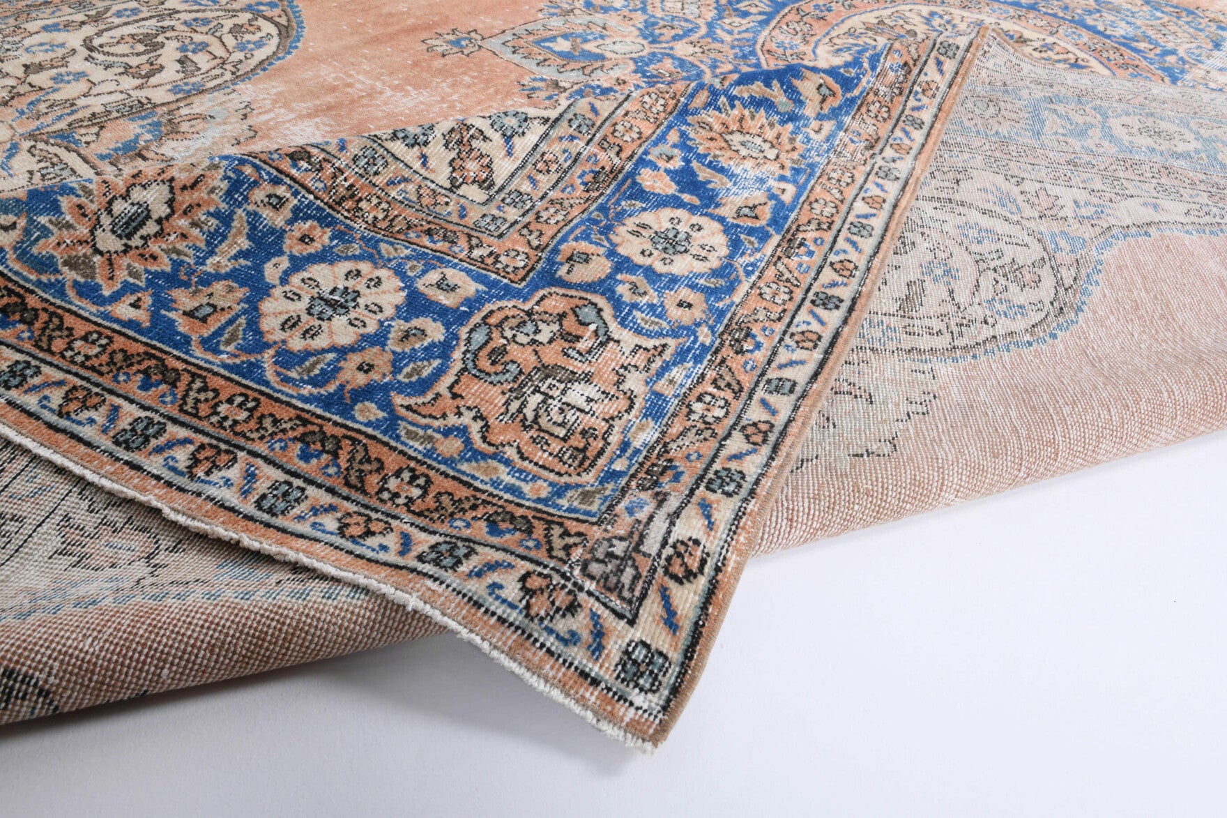 280x390 cm vintage Anatolian area rug – Aglaonoma, low pile, wool