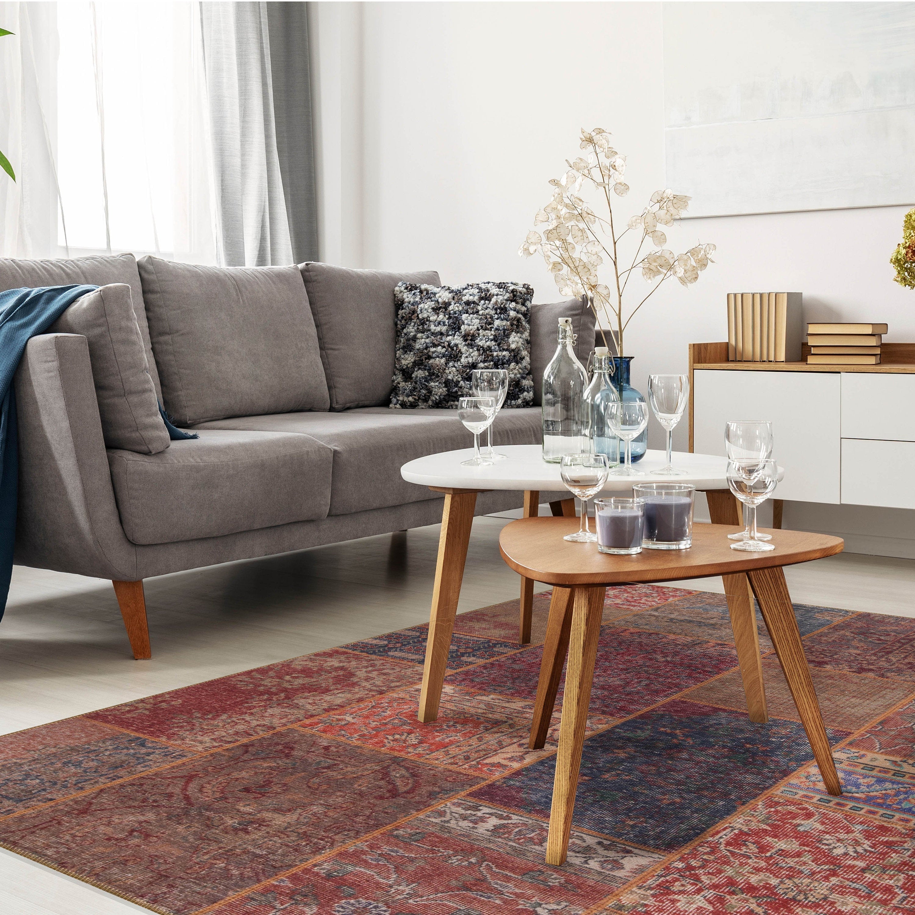 Alov Traditional Red & Navy Blue Rug