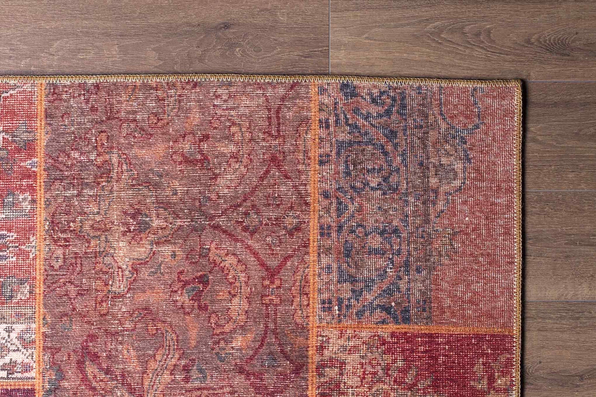Alov Traditional Red & Navy Blue Rug