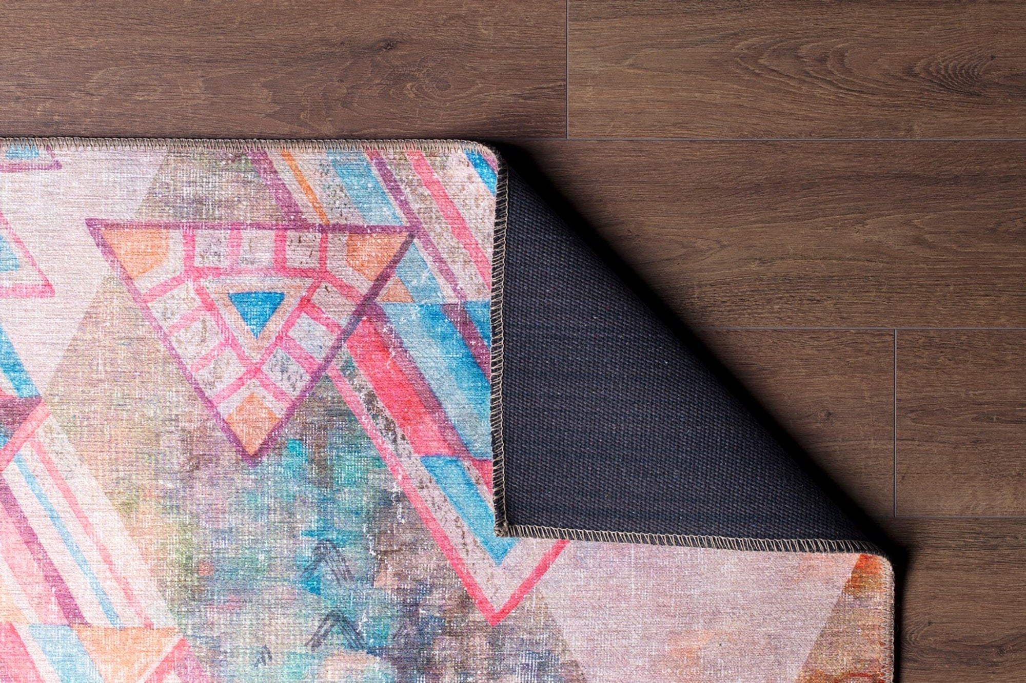 Lily Modern Watercolor Rug