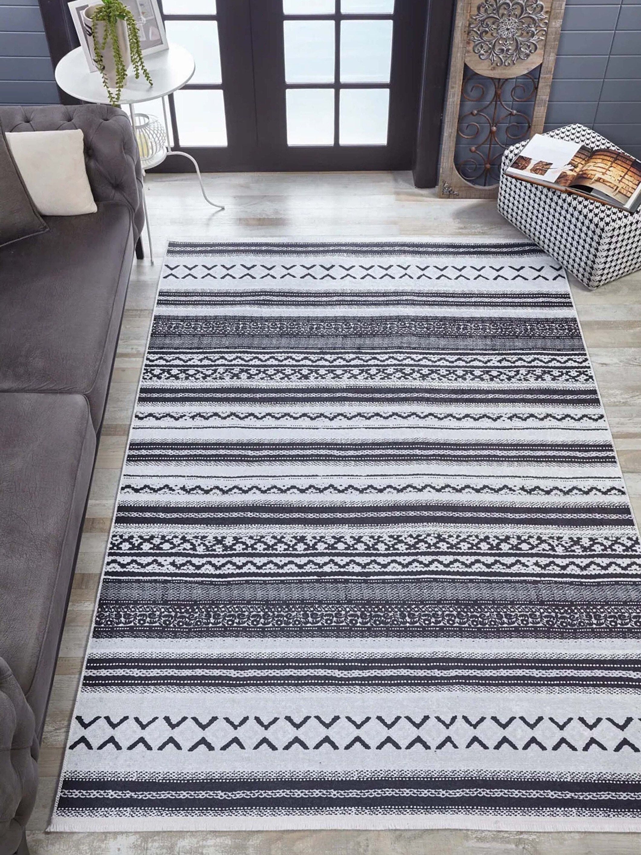 Lunda White Black Striped Rug