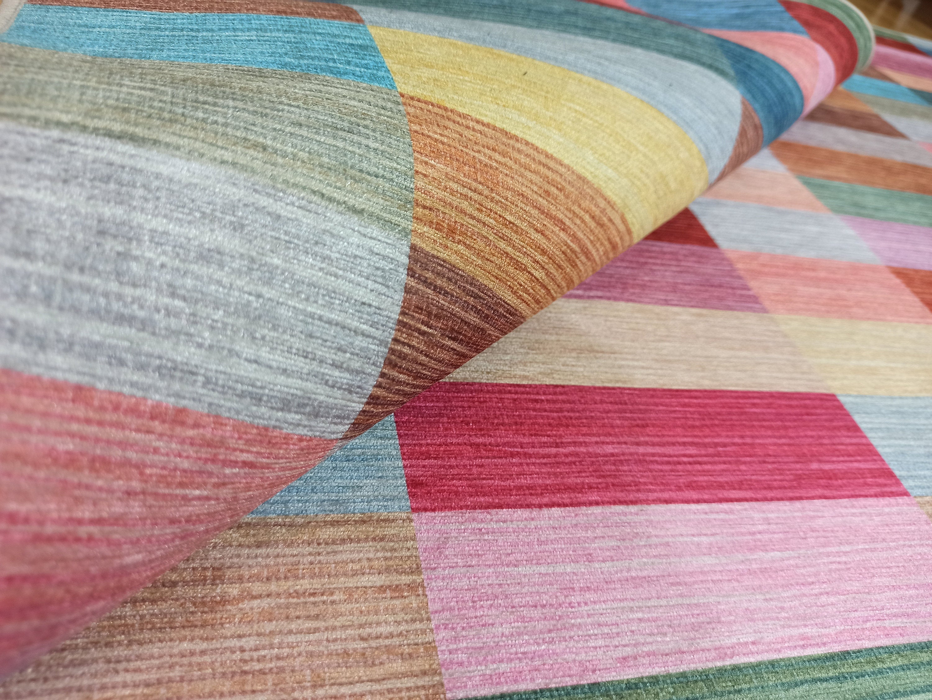 Mala Modern Colorful Rug