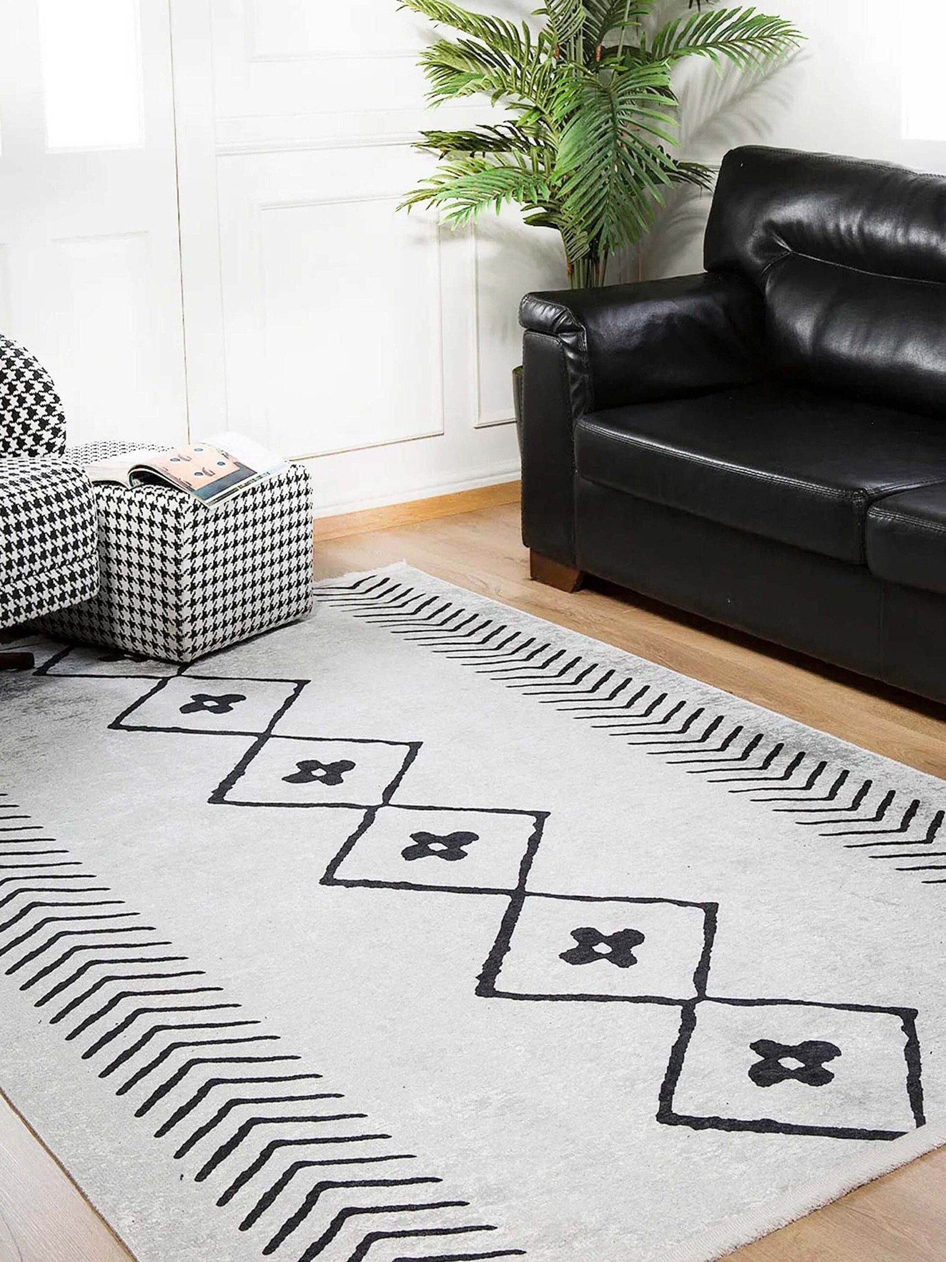 Zagra Moroccan White Black Rug