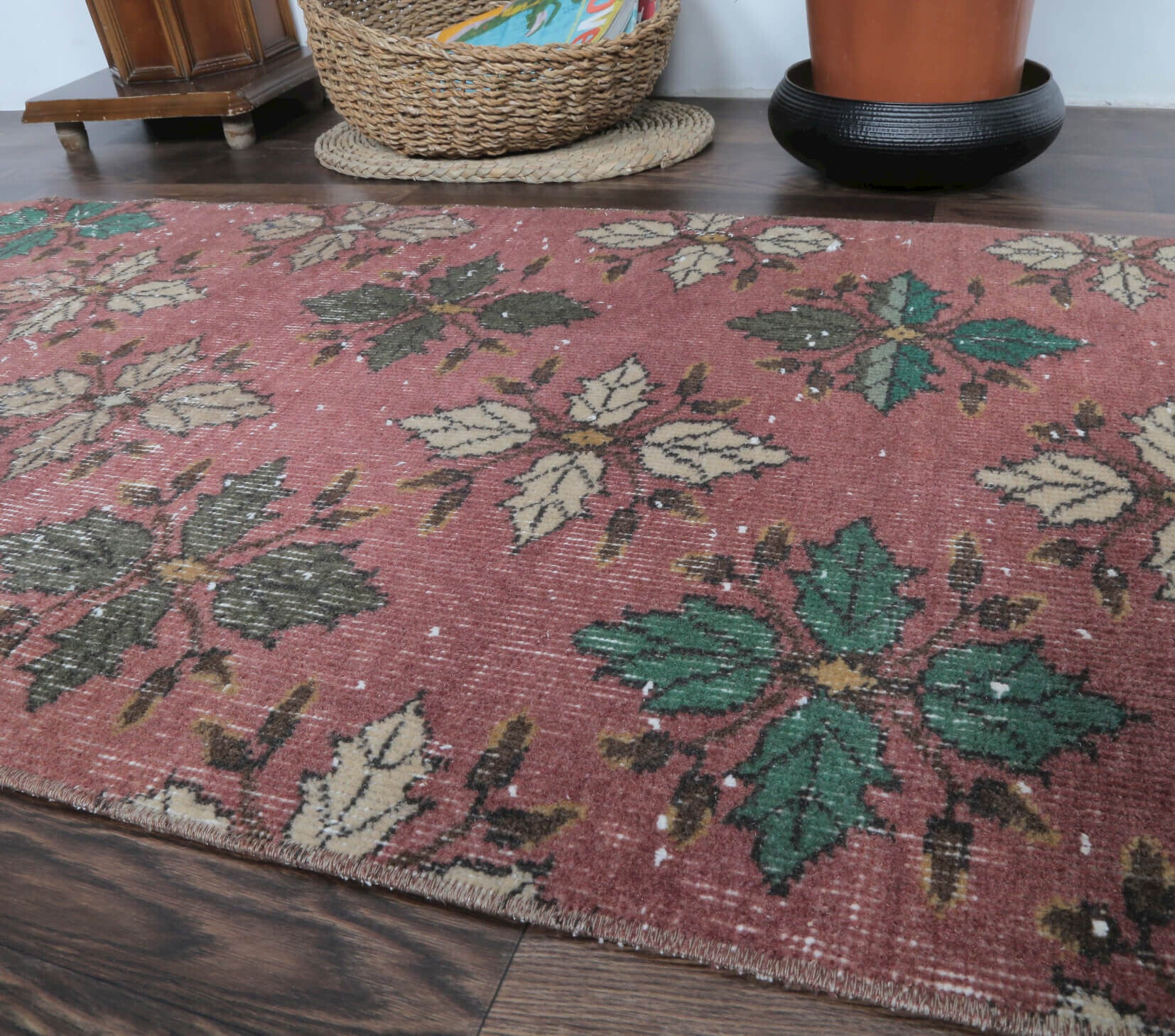 Altinay - Handmade Vintage Anatolian Rug