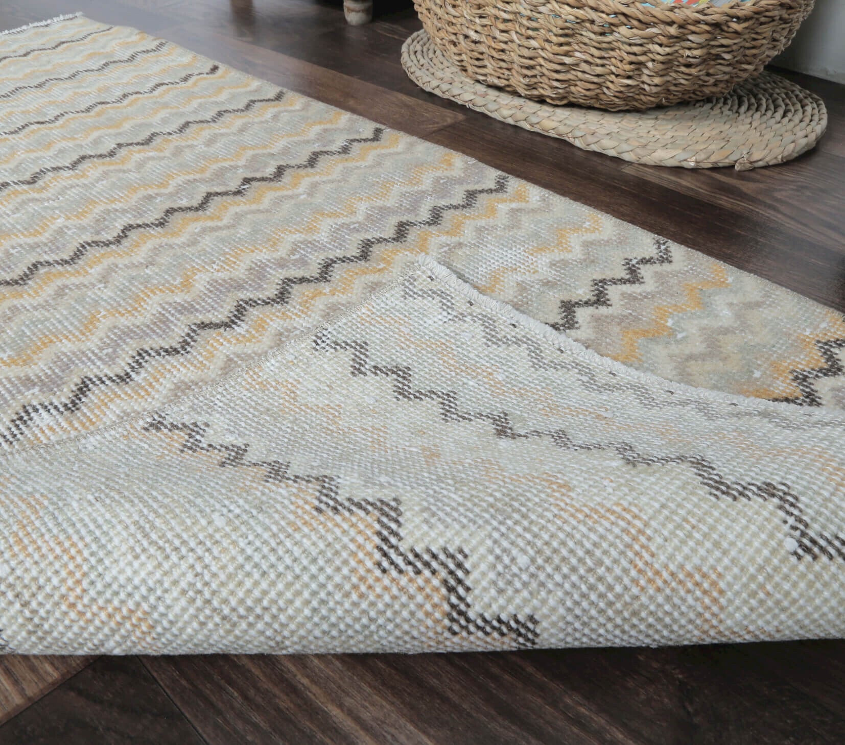 Amari - Zig Zag Neutral Vintage Oushak Rug