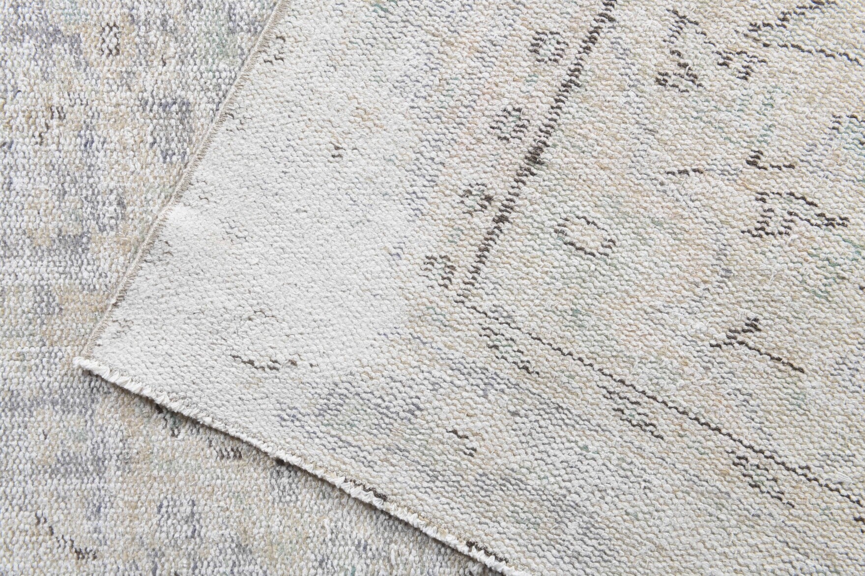 Sabahayat – vintage oriental rug for living room or bedroom, 5'4" x 8'4" (163x254 cm)
