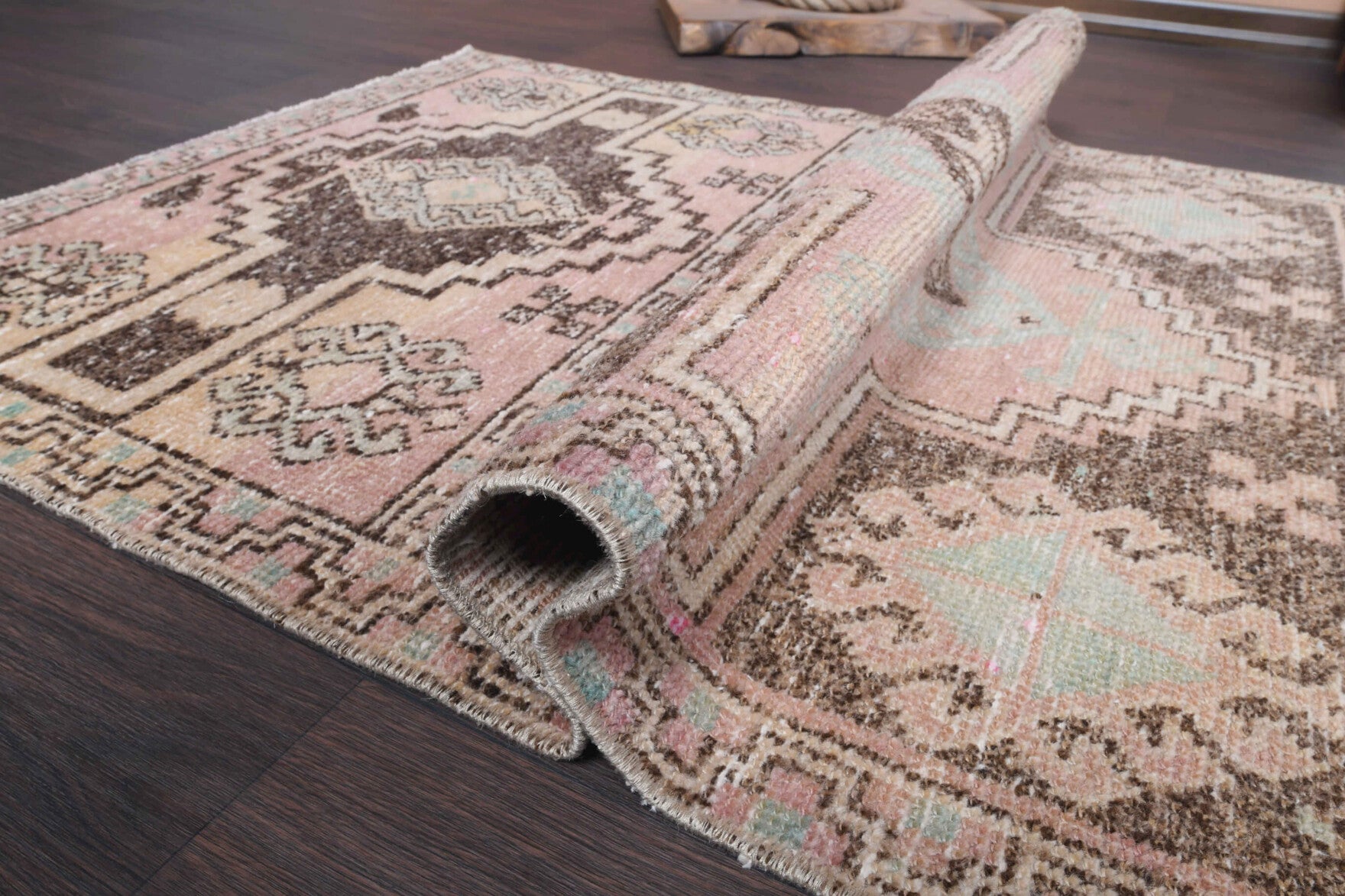 Hemerophora – vintage oriental runner for living room or hallway, 2'9" x 11'1" (83x337 cm)