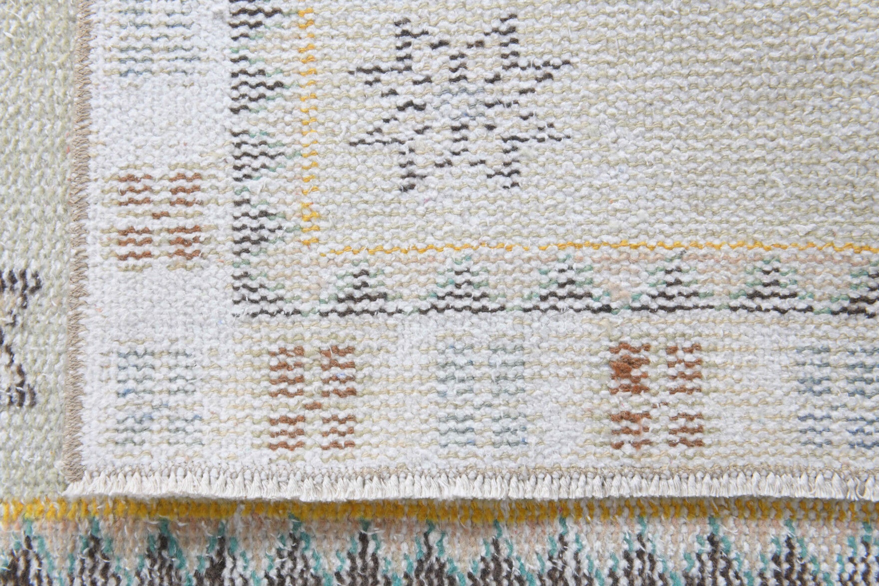 Handmade wool runner from Anatolia, Turkey – White Antique Oushak Runner Rug 2'4" x 11'1"