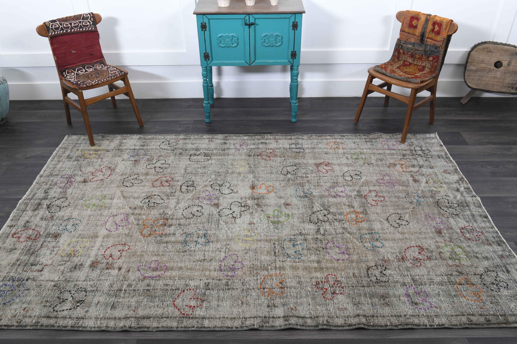 Papatyanur 1950s rug: 1950s handmade Anatolian rug with custom design motifs and cotton backing