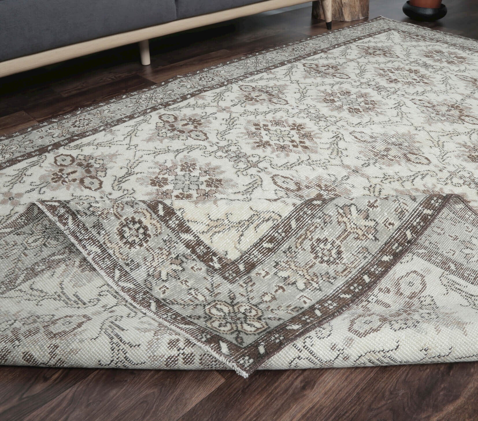 Aydogdu - Turkish Vintage Area Hereke Rug