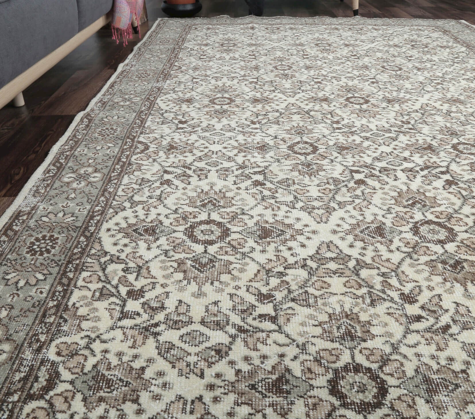 Aykoncuy - Floral Vintage Hereke Area Rug