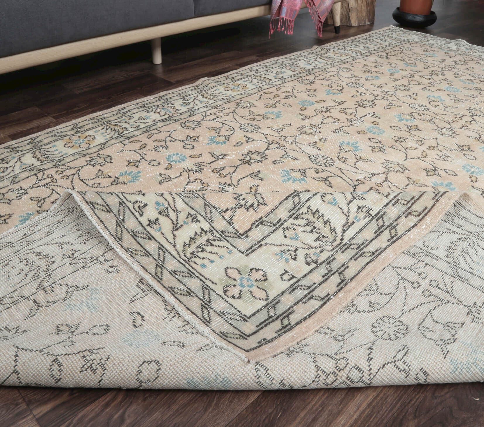 Aysevil - Soft Vintage Hereke Rug