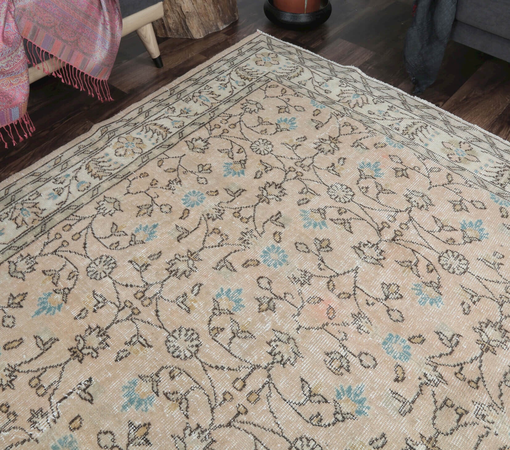 Aysevil - Soft Vintage Hereke Rug