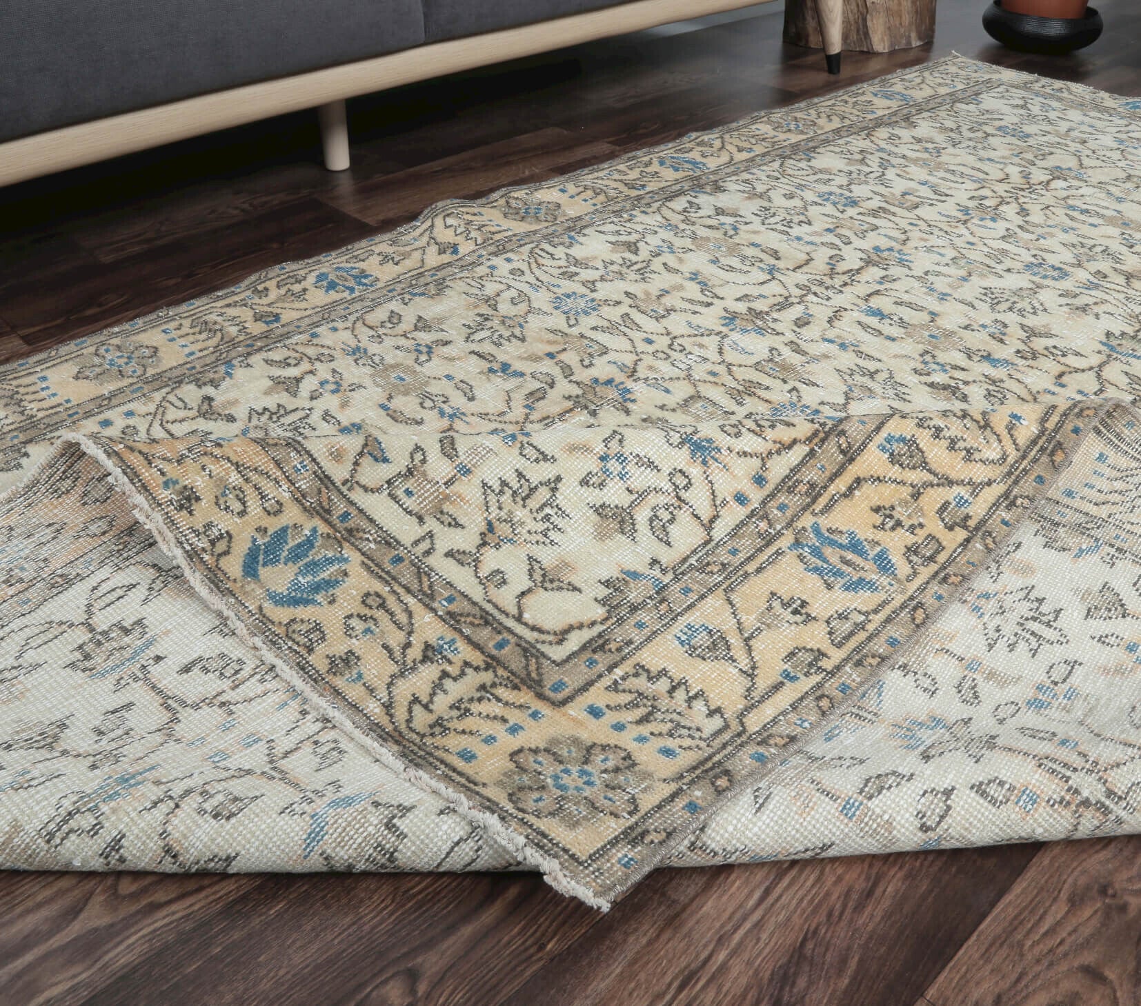 Aysun - Housewarming Vintage Hereke Rug