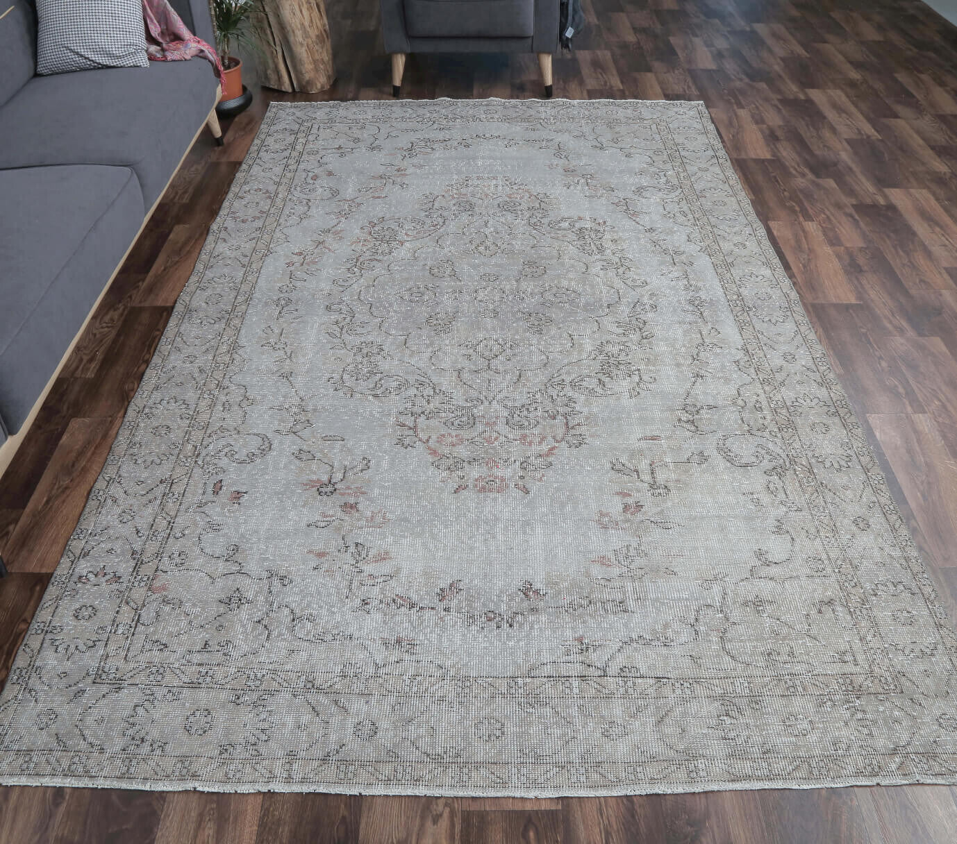 Esenbike - Gray Oriental Vintage Anatolian Rug