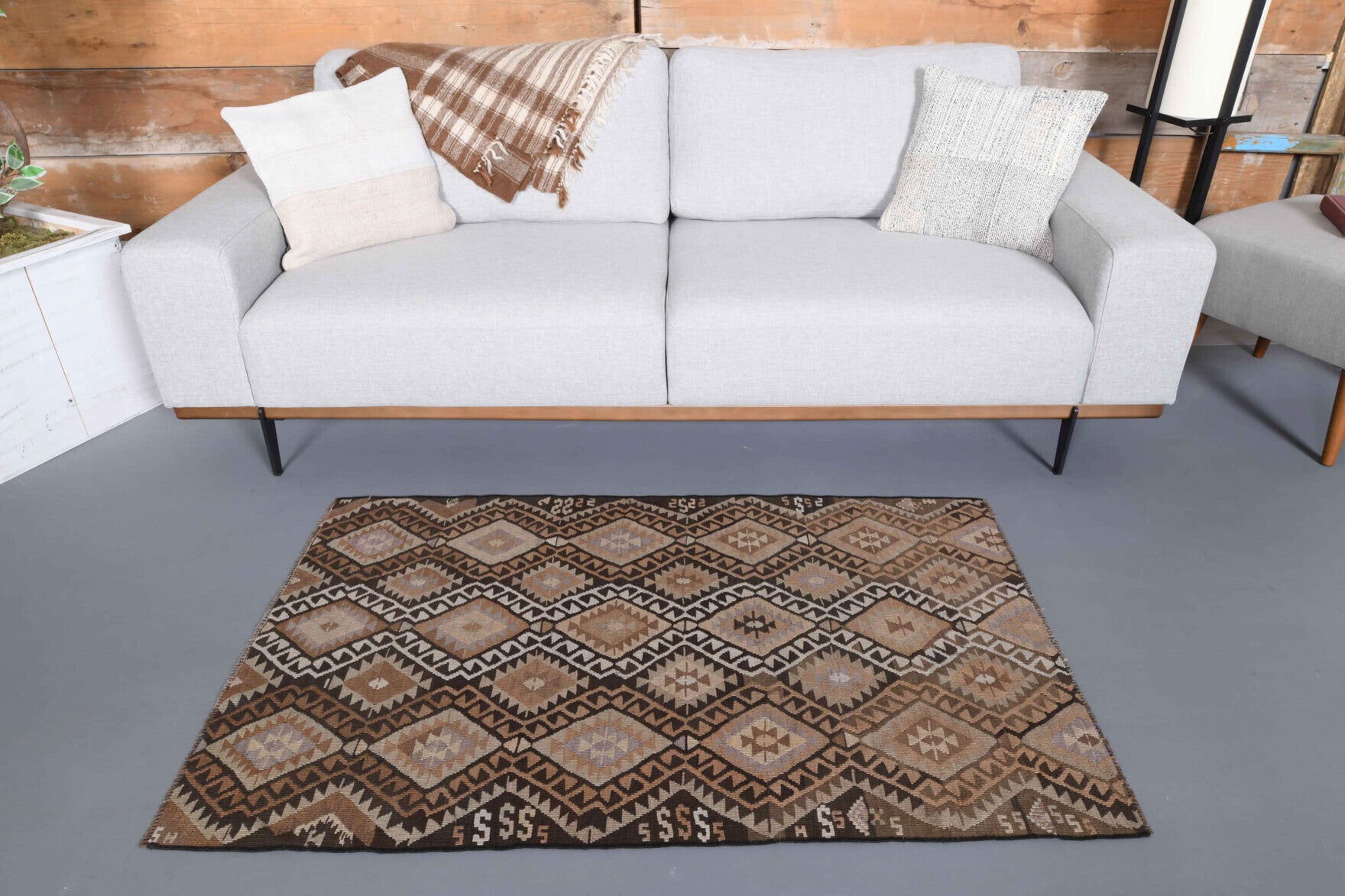 Nesterenumut kilim: 1960s handwoven flatweave Anatolian kilim with ikat motifs
