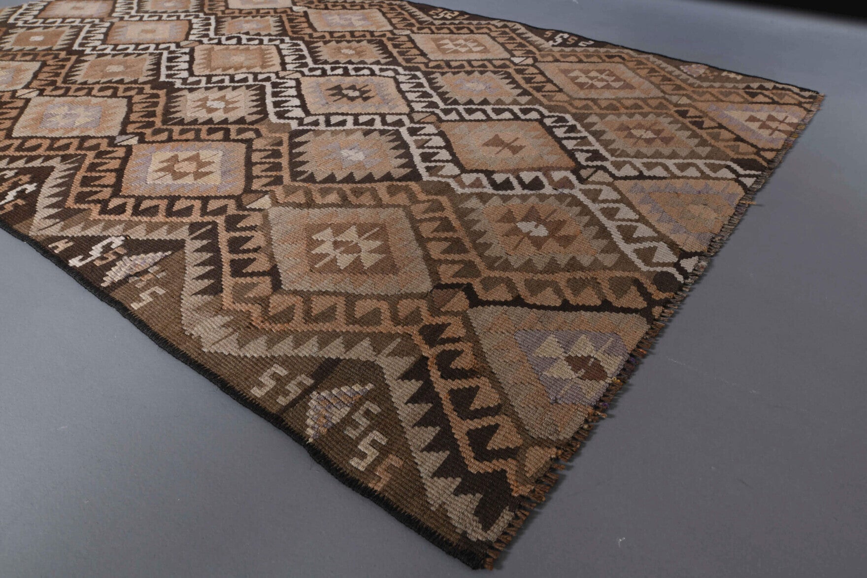 88x142 cm vintage Anatolian kilim rug – Nesterenumut, flatweave, wool