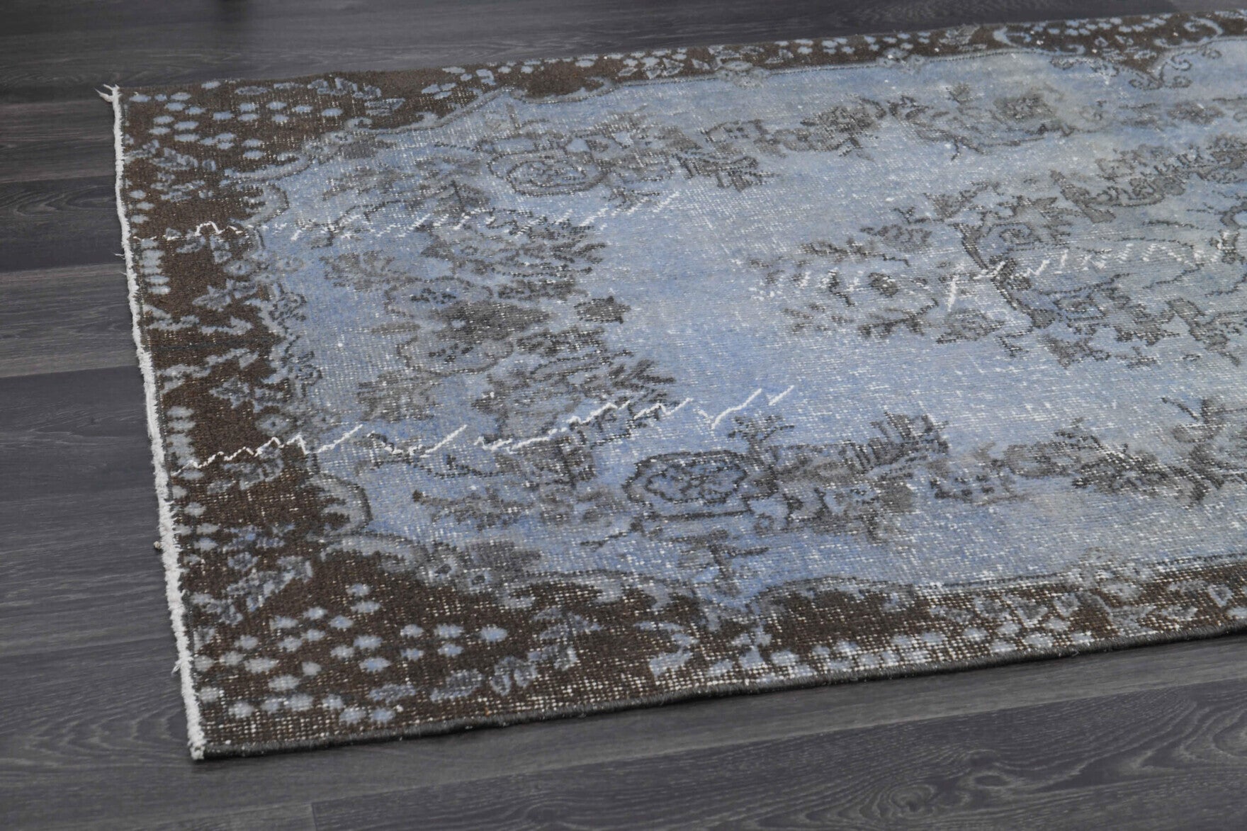 One-of-a-kind 1970s Anatolian vintage area rug in wool, 3'10" x 6'10"