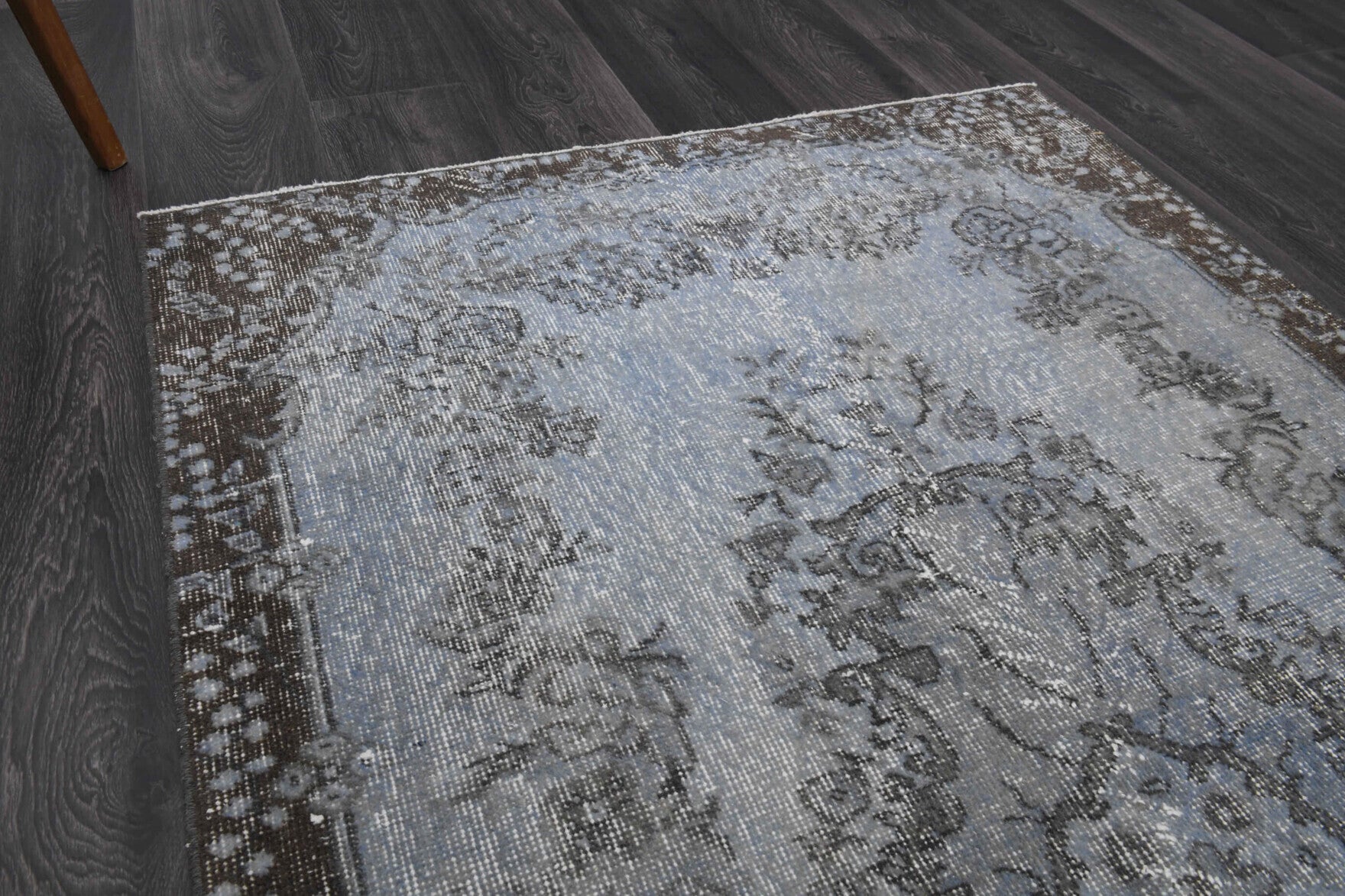 Handmade wool rug from Anatolia, Turkey – Handmade Vintage Area Rug 3'10" x 6'10"