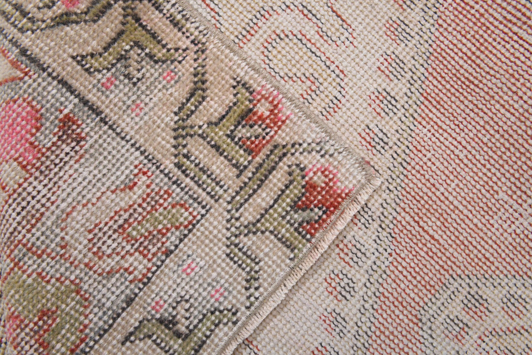 Hand-crafted Anatolian vintage rug Nergisultan in wool, 1970s
