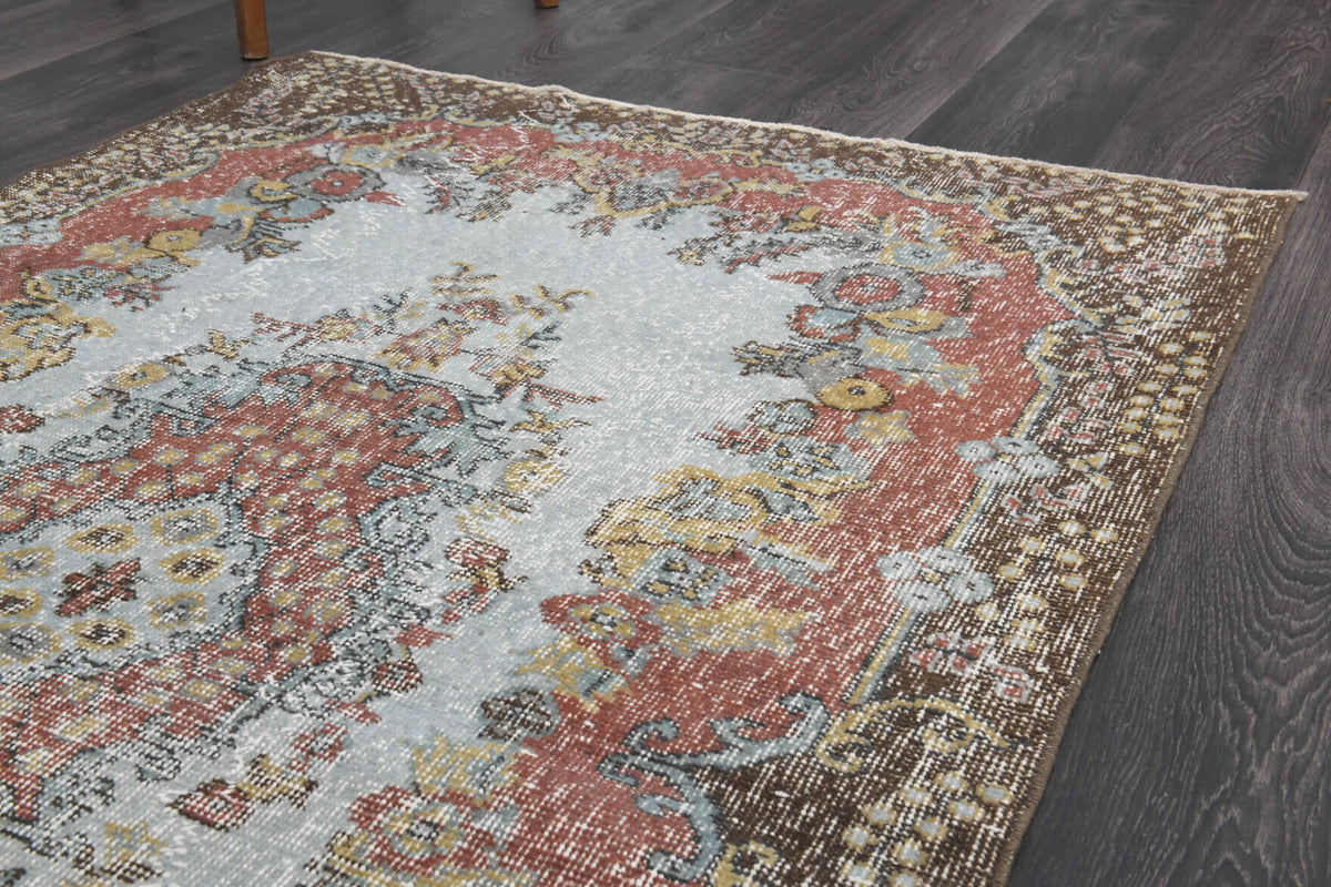 Hurremruh rug: 1970s handmade Anatolian rug with oriental motifs and cotton backing