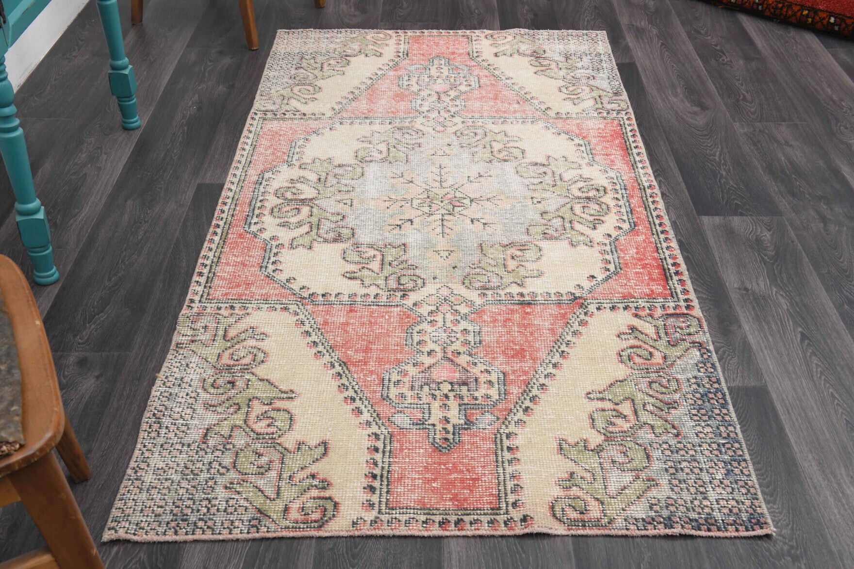 Oriental Vintage Indoor Oushak Carpet