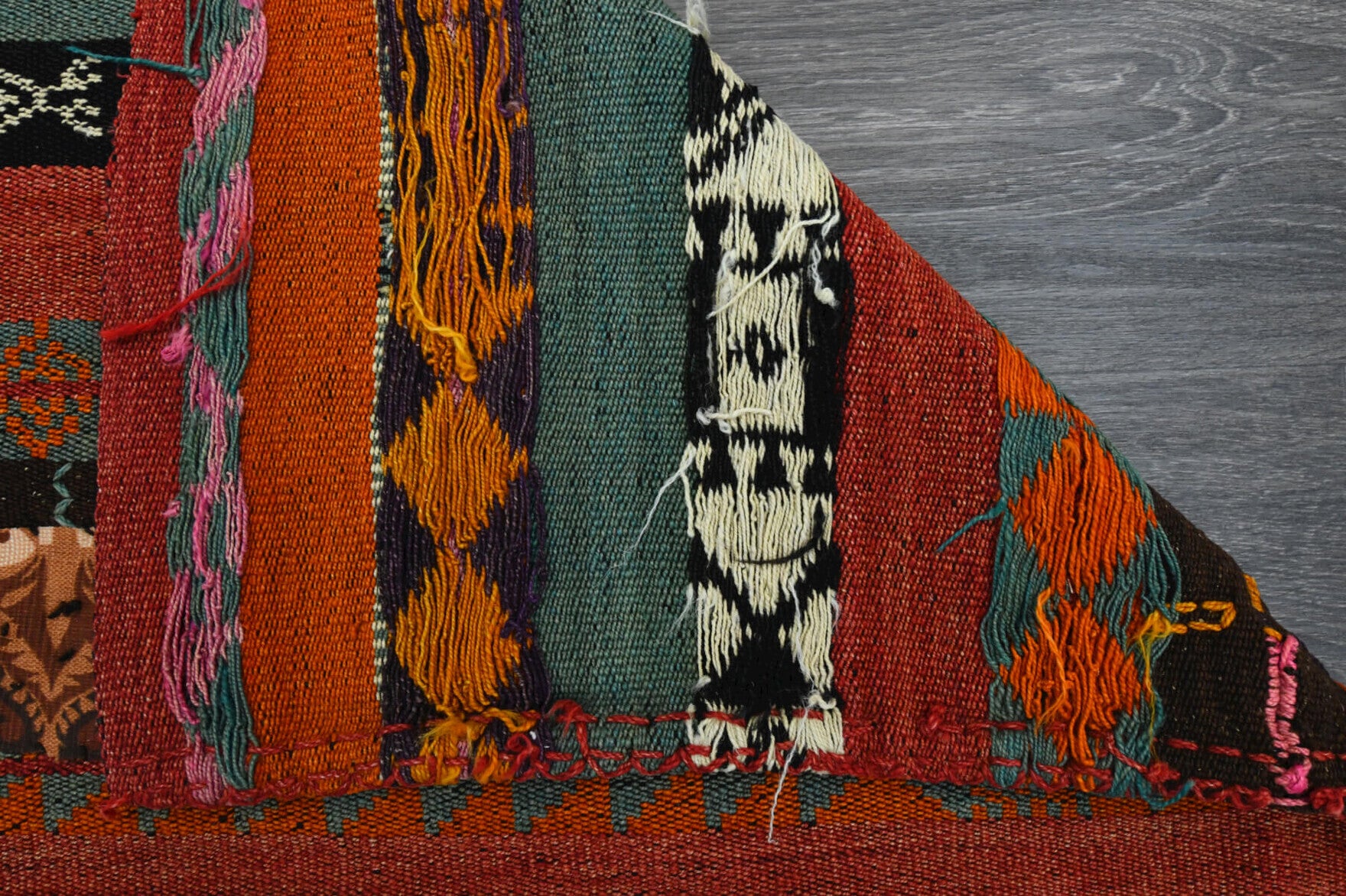 Zambaksever – vintage oriental kilim for living room or bedroom, 6'3" x 7'3" (191x220 cm)