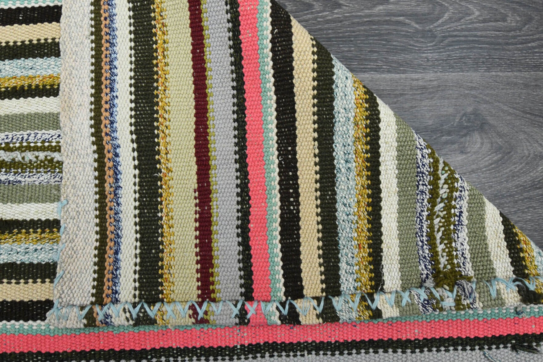 Yagmurbike – vintage oriental kilim for living room or bedroom, 5'4" x 7'8" (163x233 cm)