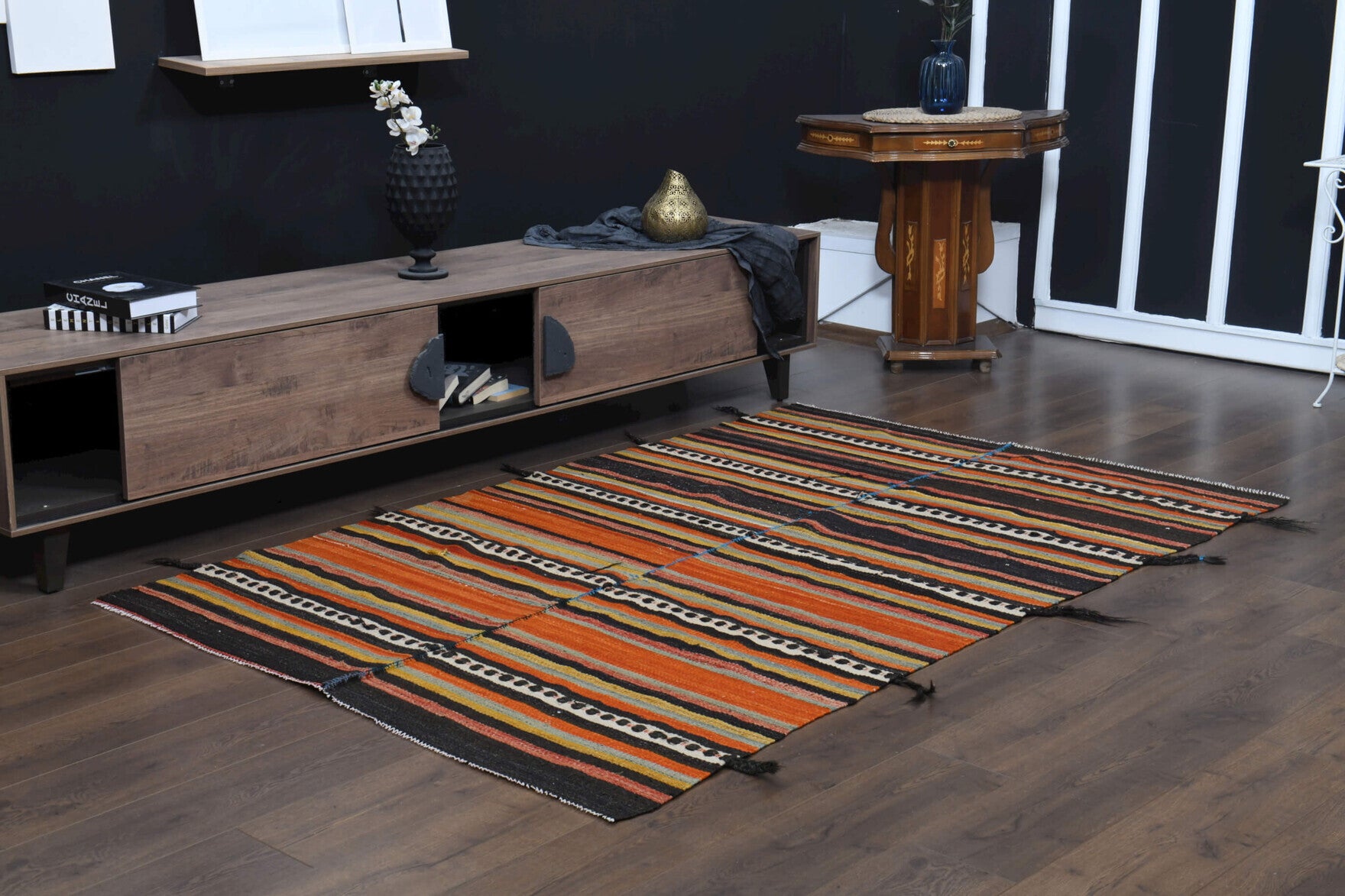 Authentic Anatolian vintage kilim rug (1960s) with oriental design – one-of-a-kind at Fame Rugs