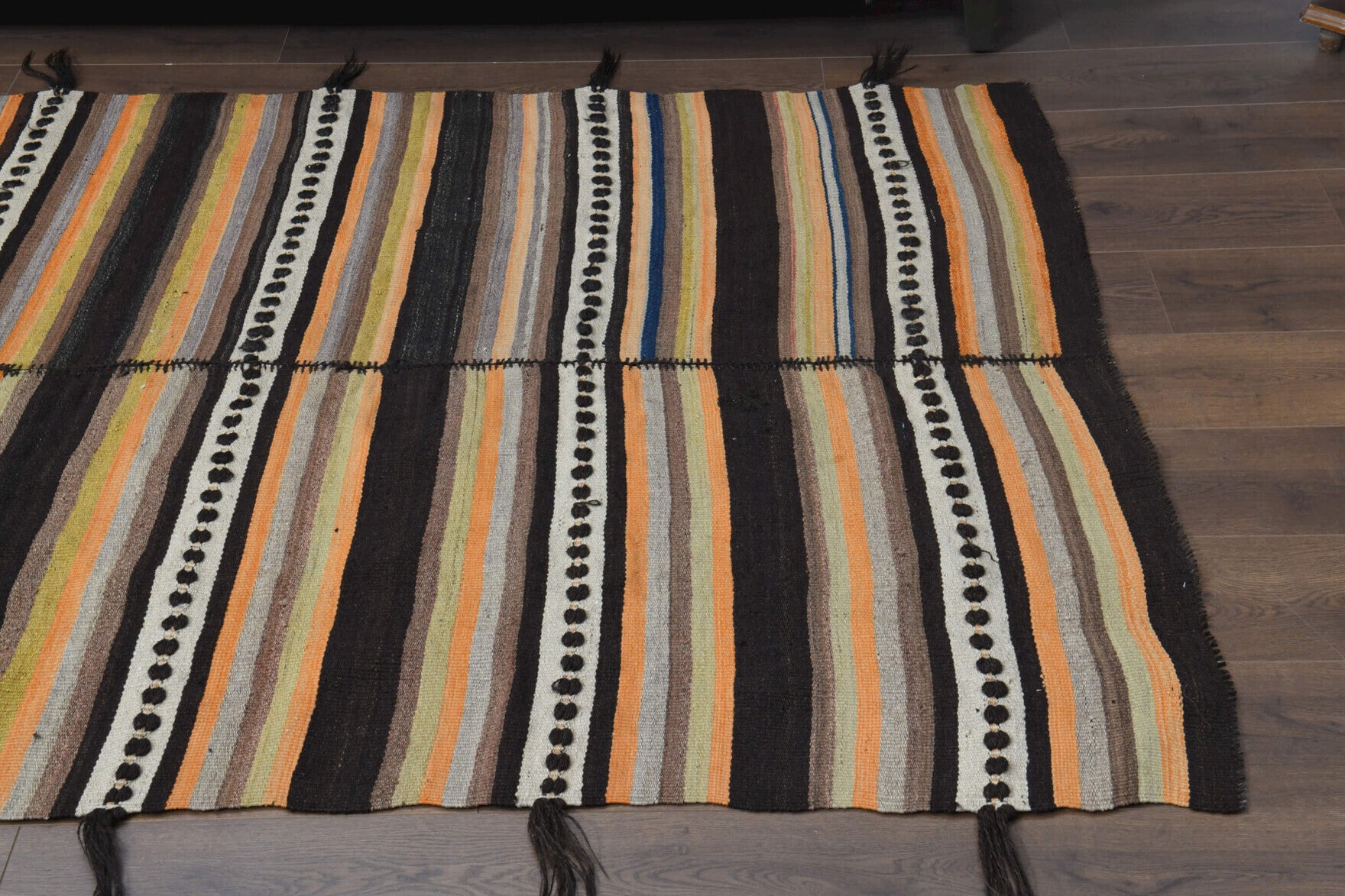 Tuncgul – vintage oriental kilim for living room or bedroom, 4'8" x 8' (142x245 cm)