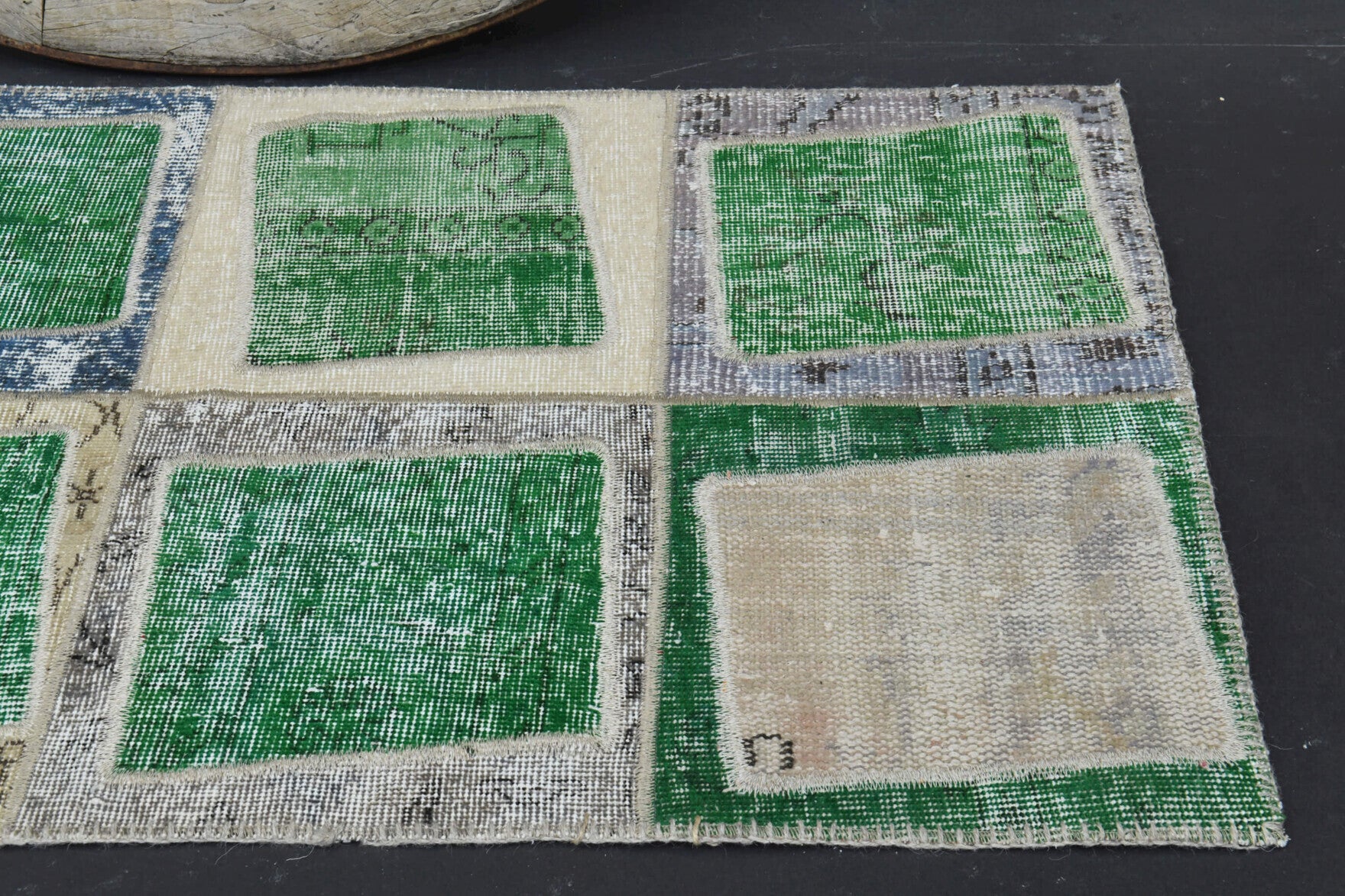 78x150 cm vintage patchwork Anatolian area rug – Topraktac Boxes, low pile, wool