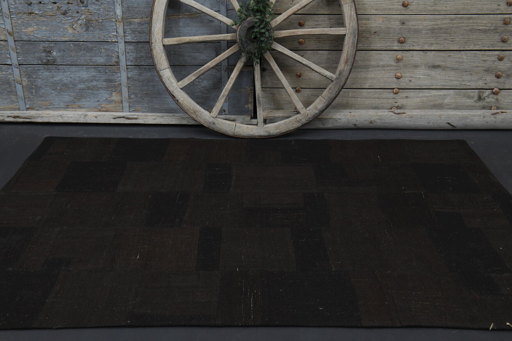 Topraksu rug: 1960s handmade Anatolian rug with oriental motifs and fabric backing