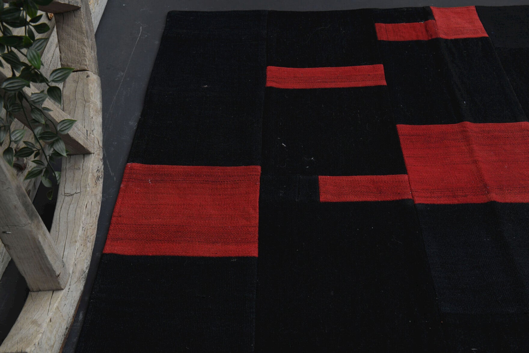 Handmade wool rug from Anatolia, Turkey – Black & Red Patchwork Rug Handmade Vintage Area Rug 4'7" x 6'8"