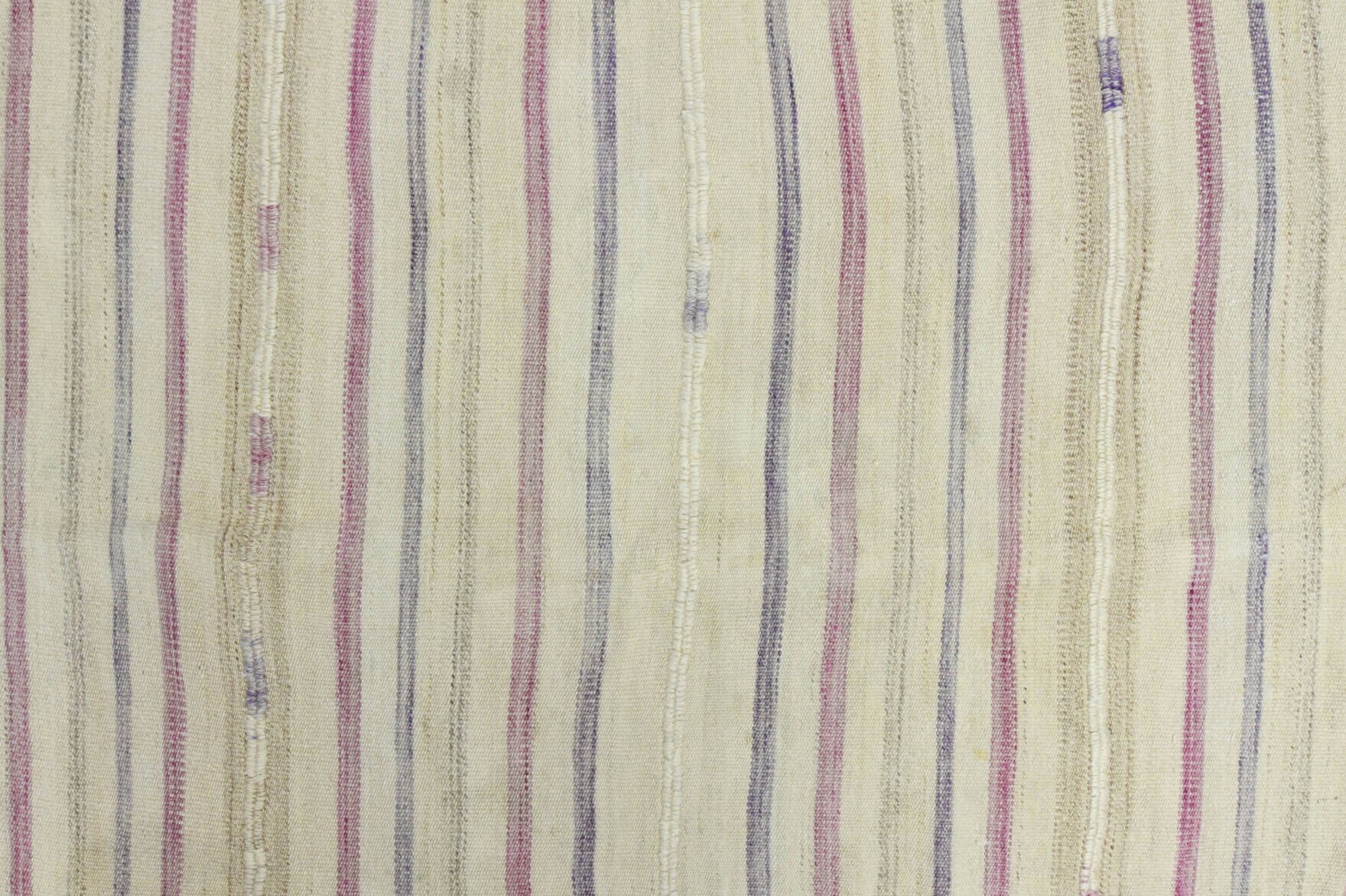 Authentic Anatolian vintage kilim rug (1960s) with oriental design – one-of-a-kind at Fame Rugs