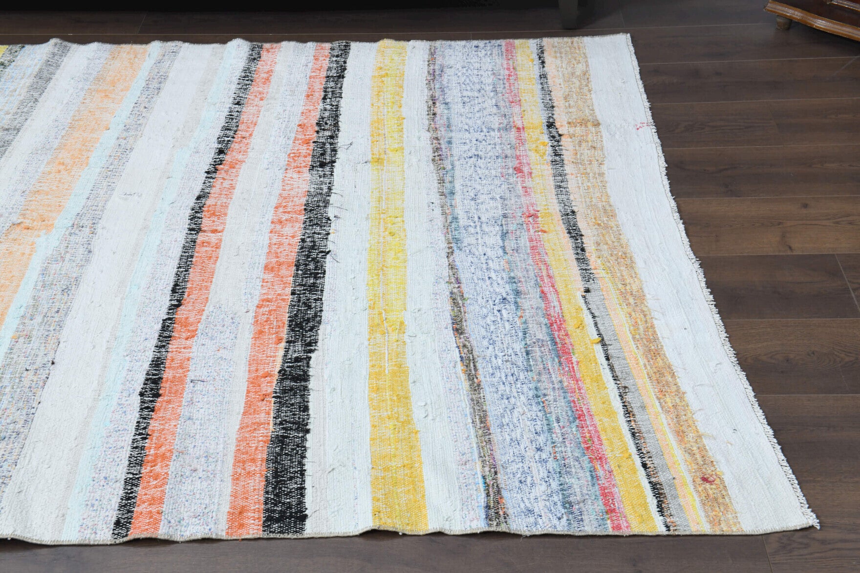 Thalothymia – vintage oriental kilim for living room or bedroom, 5'2" x 8'8" (158x263 cm)