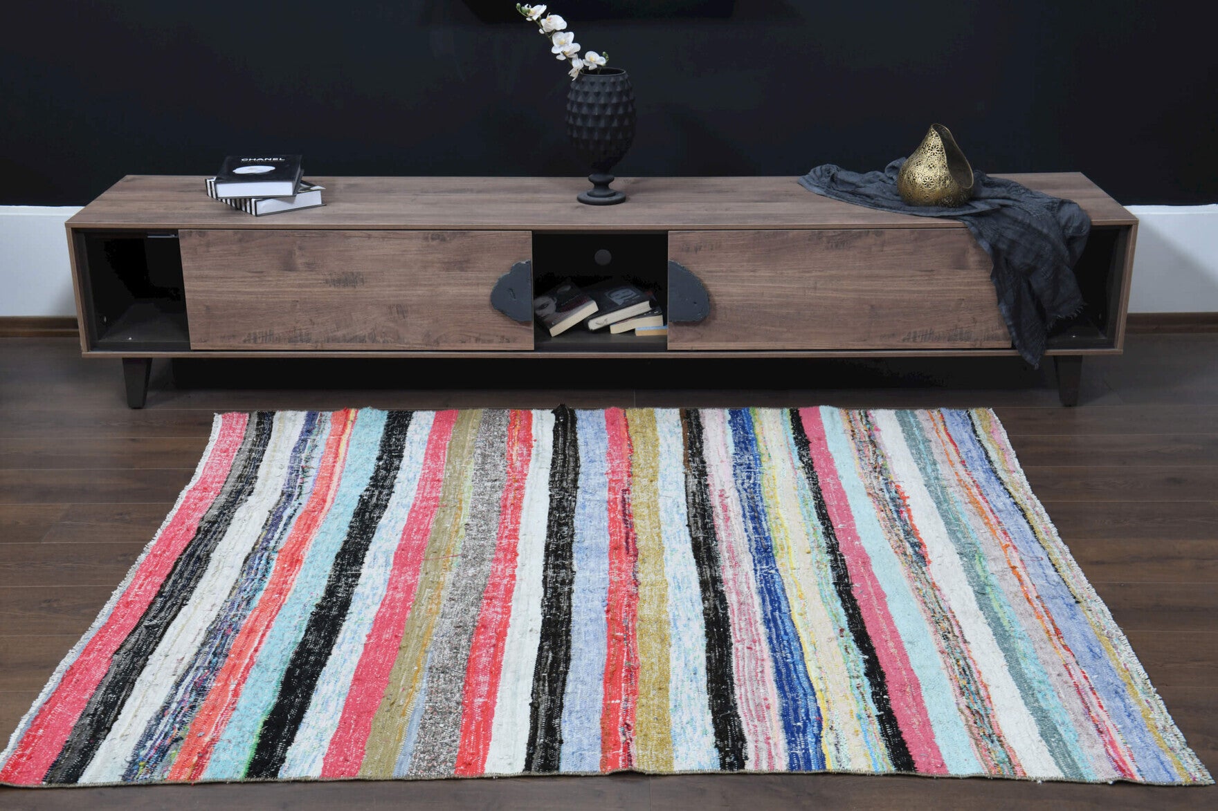 Authentic Anatolian vintage kilim rug (1960s) with oriental design – one-of-a-kind at Fame Rugs